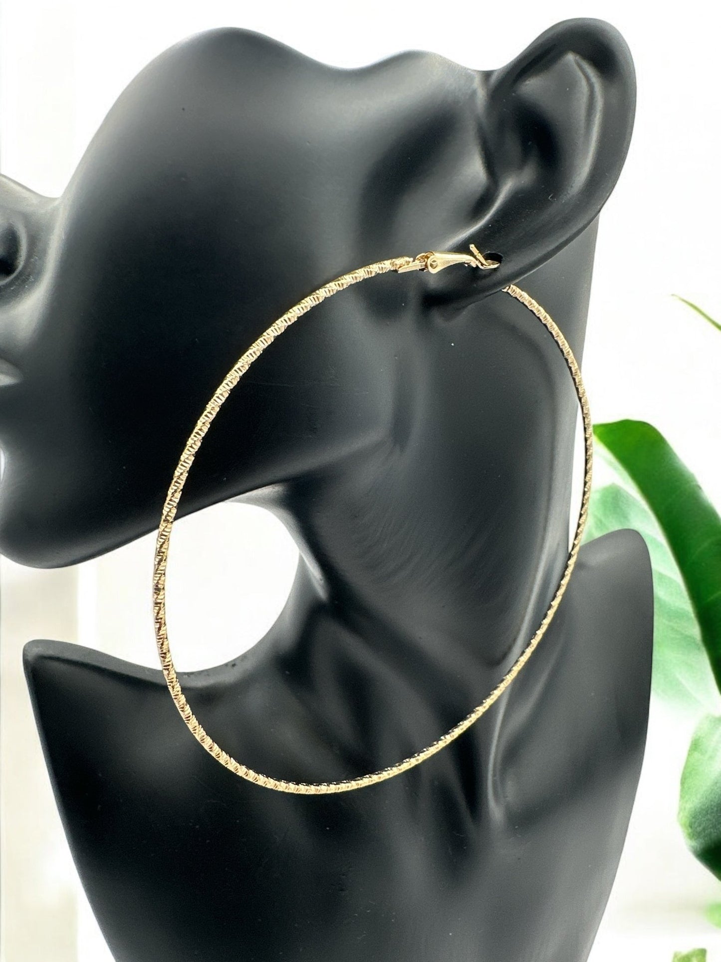 10cm Lightweight Hoop Earrings - Fatisha Boutique