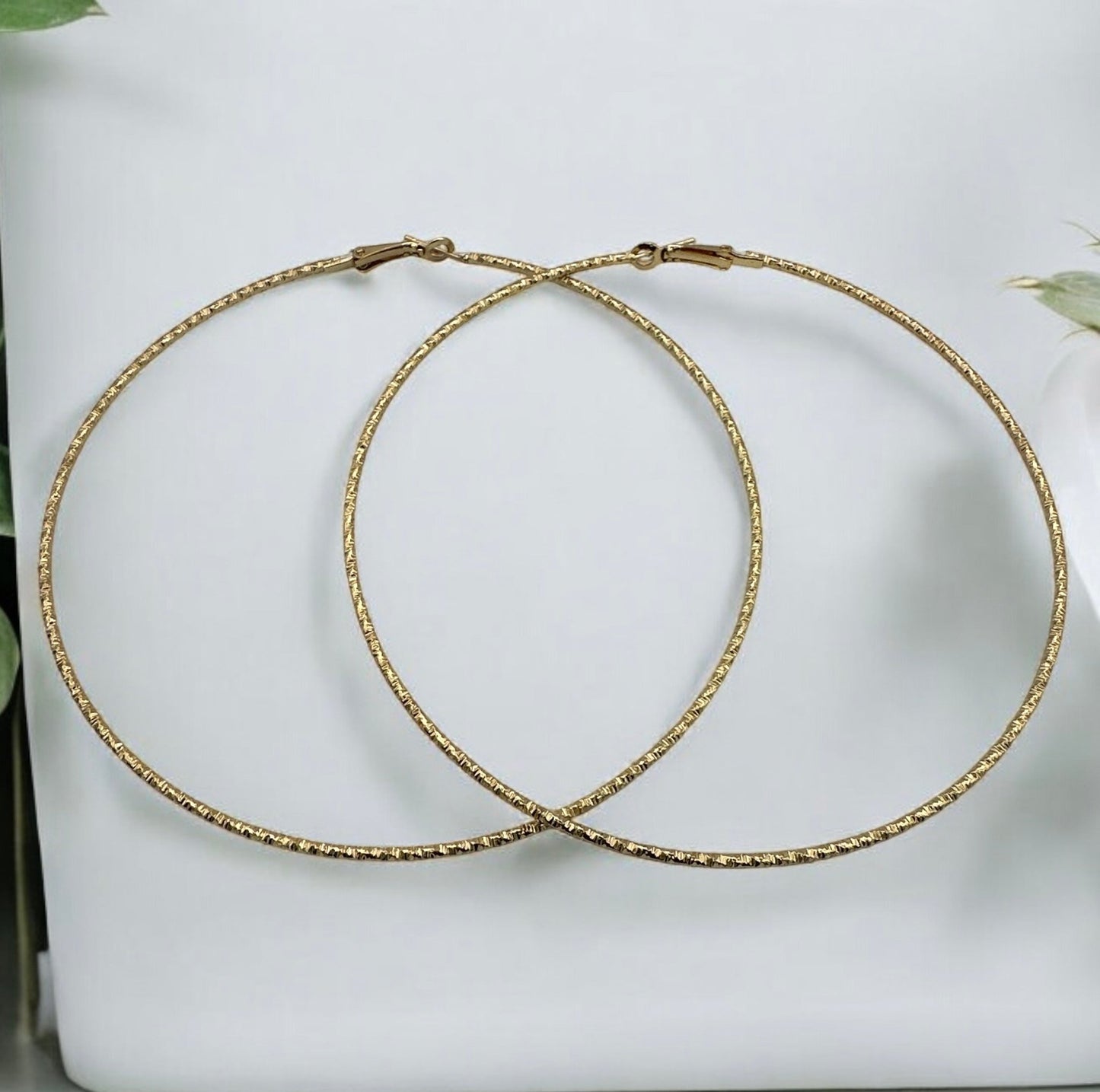 10cm Lightweight Hoop Earrings - Fatisha Boutique