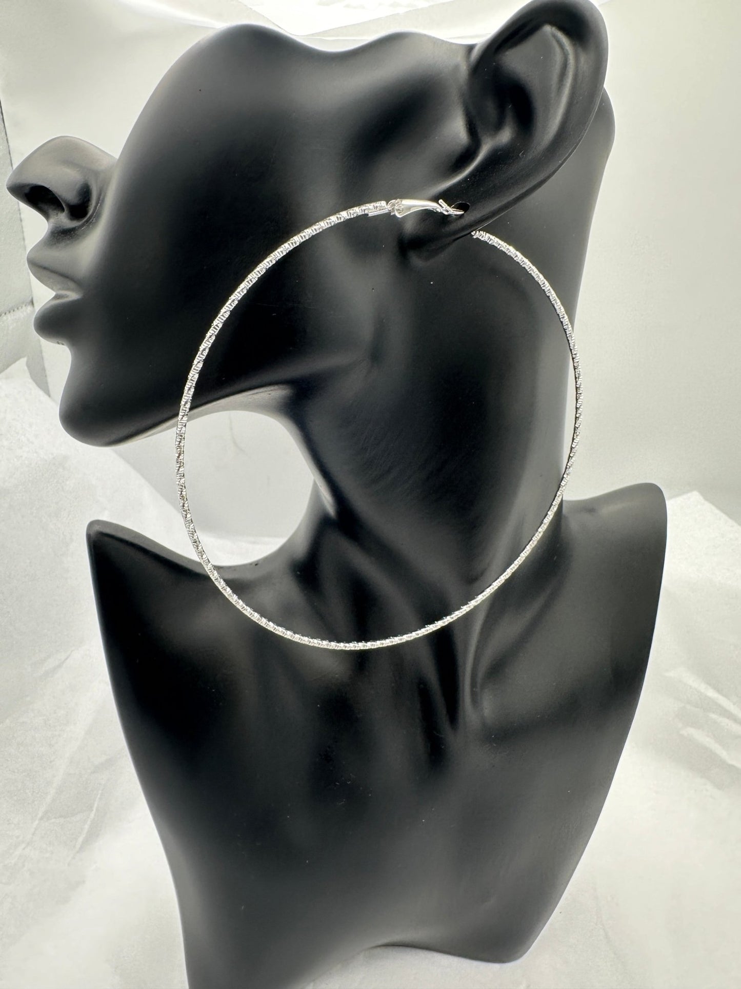 10cm Lightweight Hoop Earrings - Fatisha Boutique