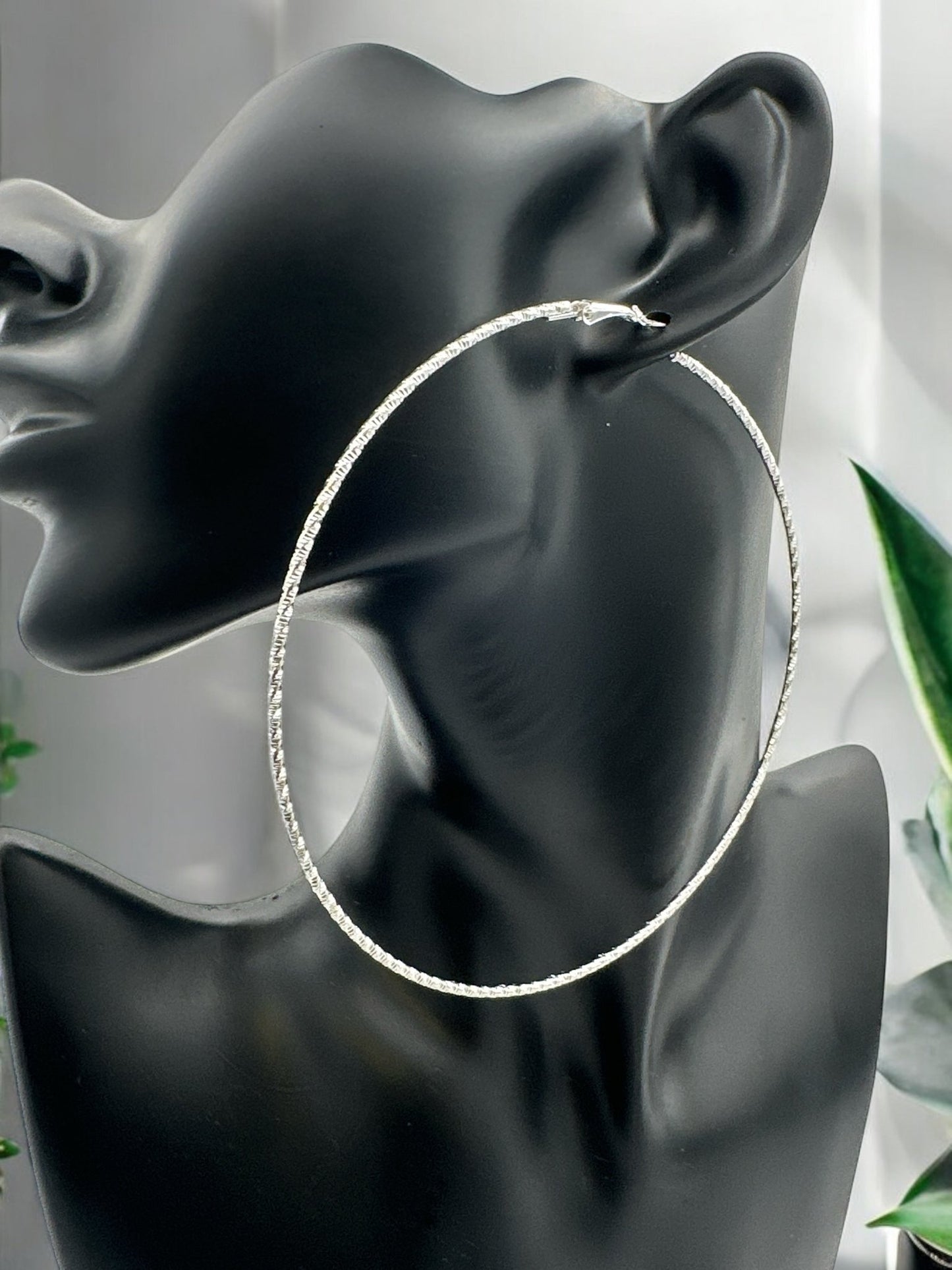 10cm Lightweight Hoop Earrings - Fatisha Boutique