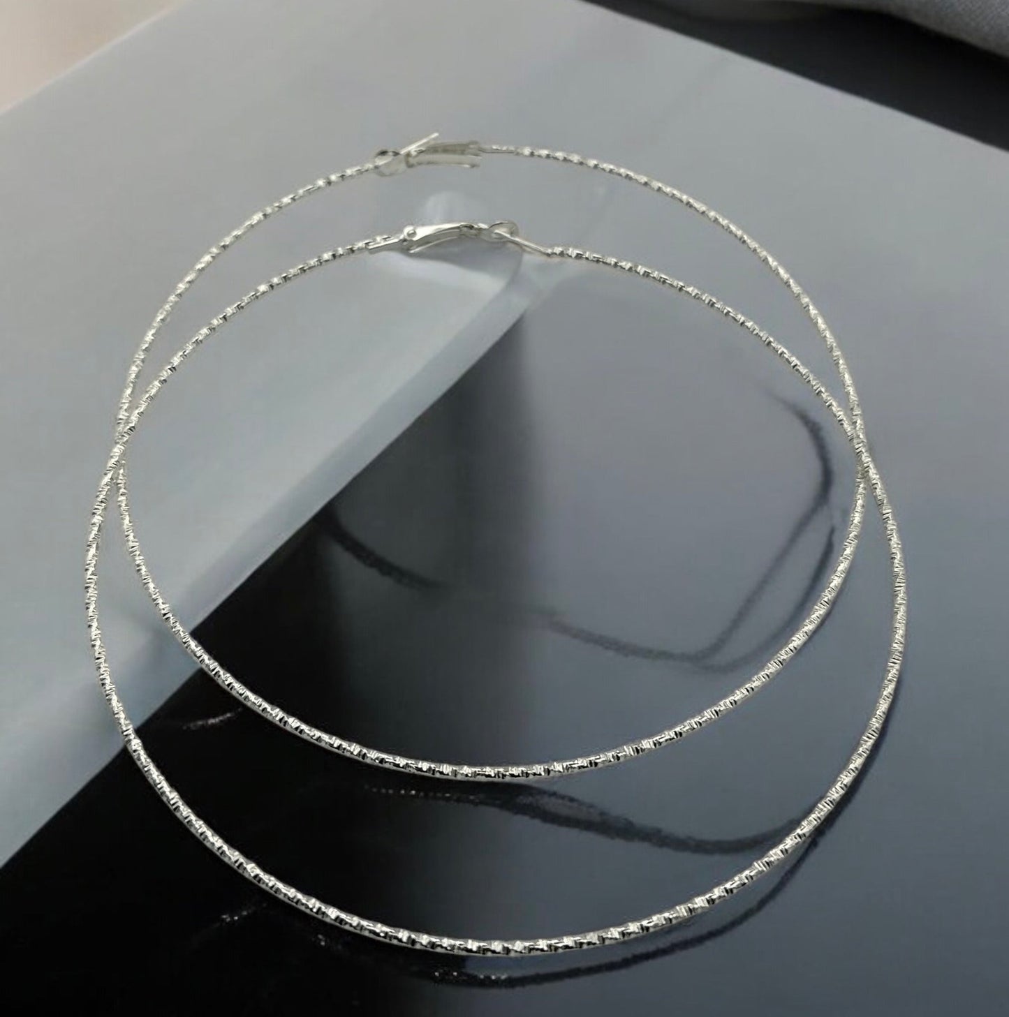 10cm Lightweight Hoop Earrings - Fatisha Boutique