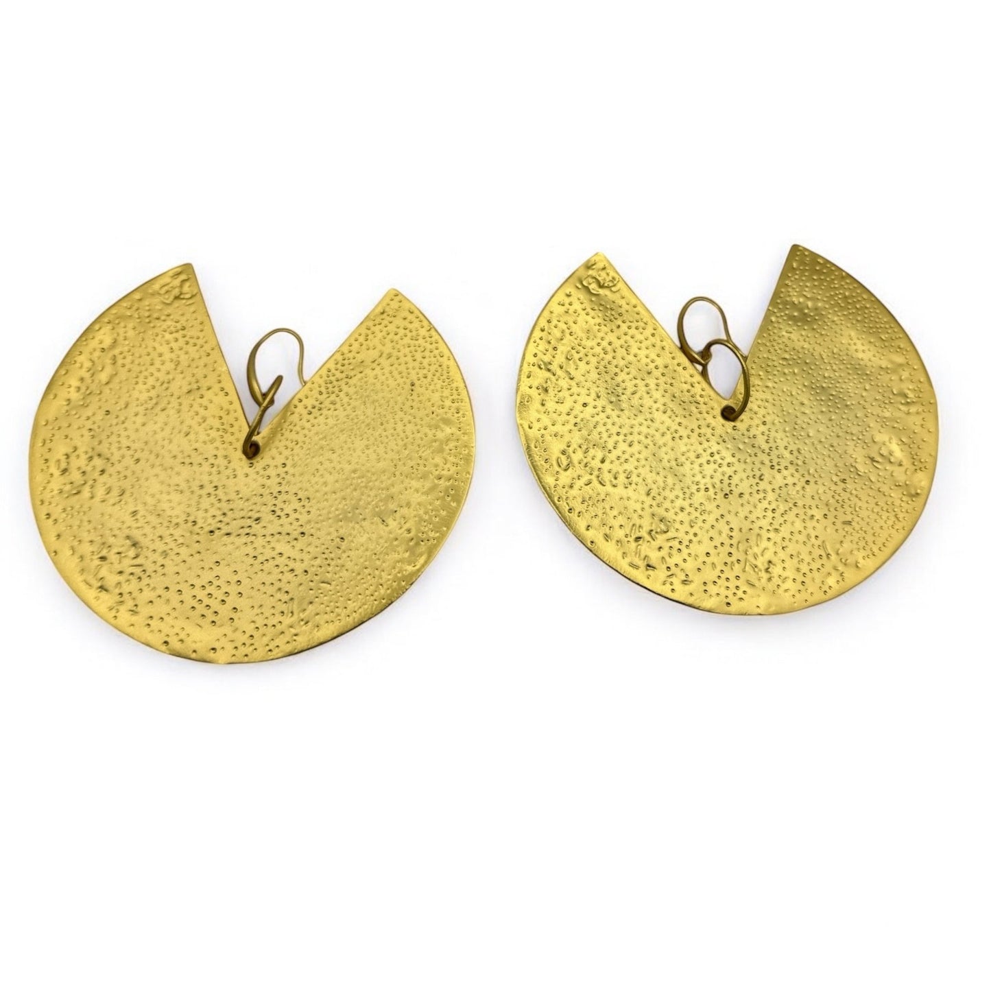 8cm Elegant Hammered Brass Statement Earrings – Handmade African Gold - Tone Drop Earrings - Fatisha Boutique