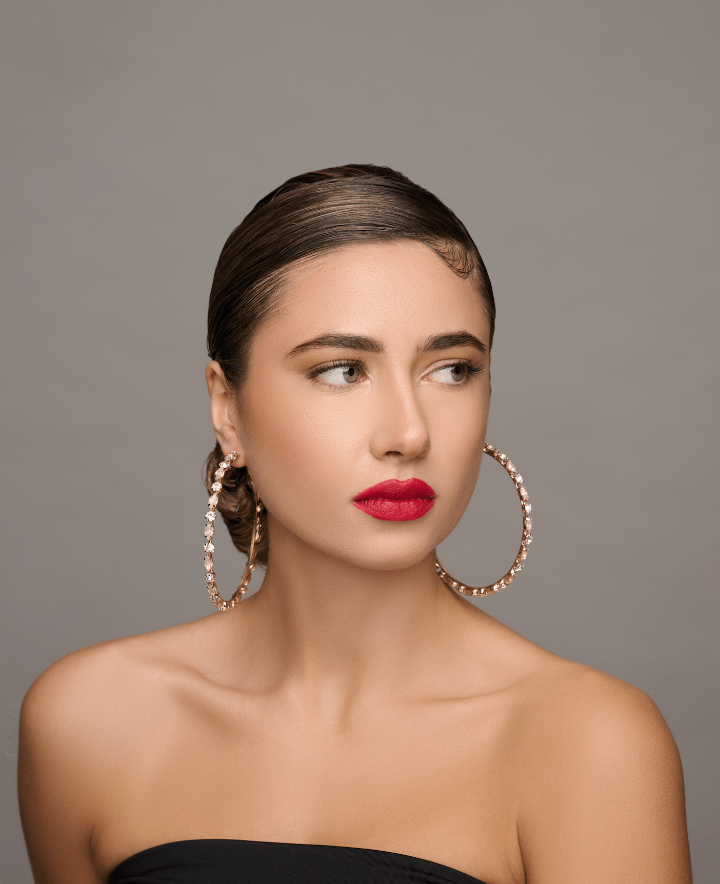8CM Luxury Rhinestones Medium Statement Hoop Earrings - Fatisha Boutique
