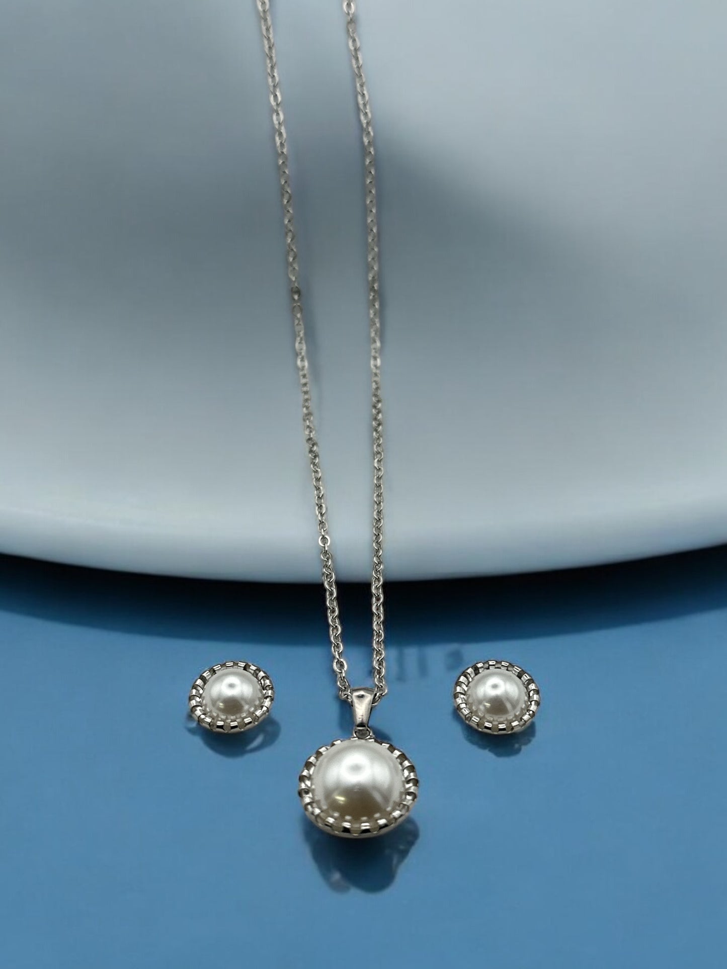 Elegant Pearl-Inspired Jewellery Set – Stainless Steel Necklace & Stud Earrings in Gold & Silver - Fatisha Boutique #