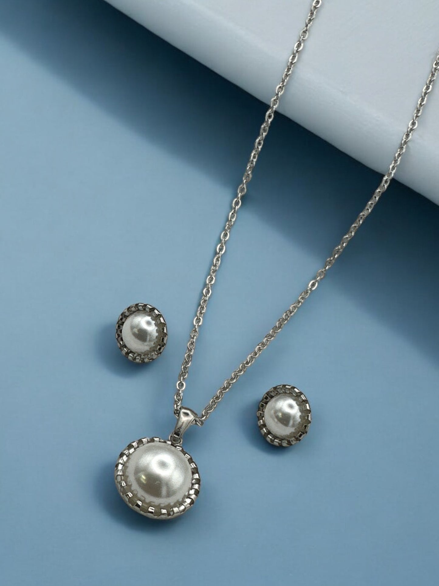 Elegant Pearl-Inspired Jewellery Set – Stainless Steel Necklace & Stud Earrings in Gold & Silver - Fatisha Boutique #