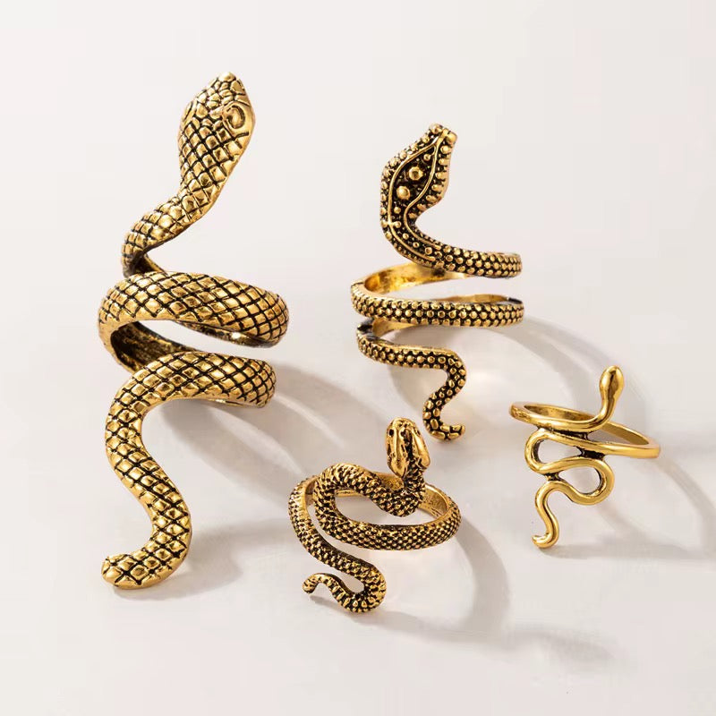Bohemian 4-Piece Snake Statement Rings Set – Vintage Reptile Design - Fatisha Boutique #