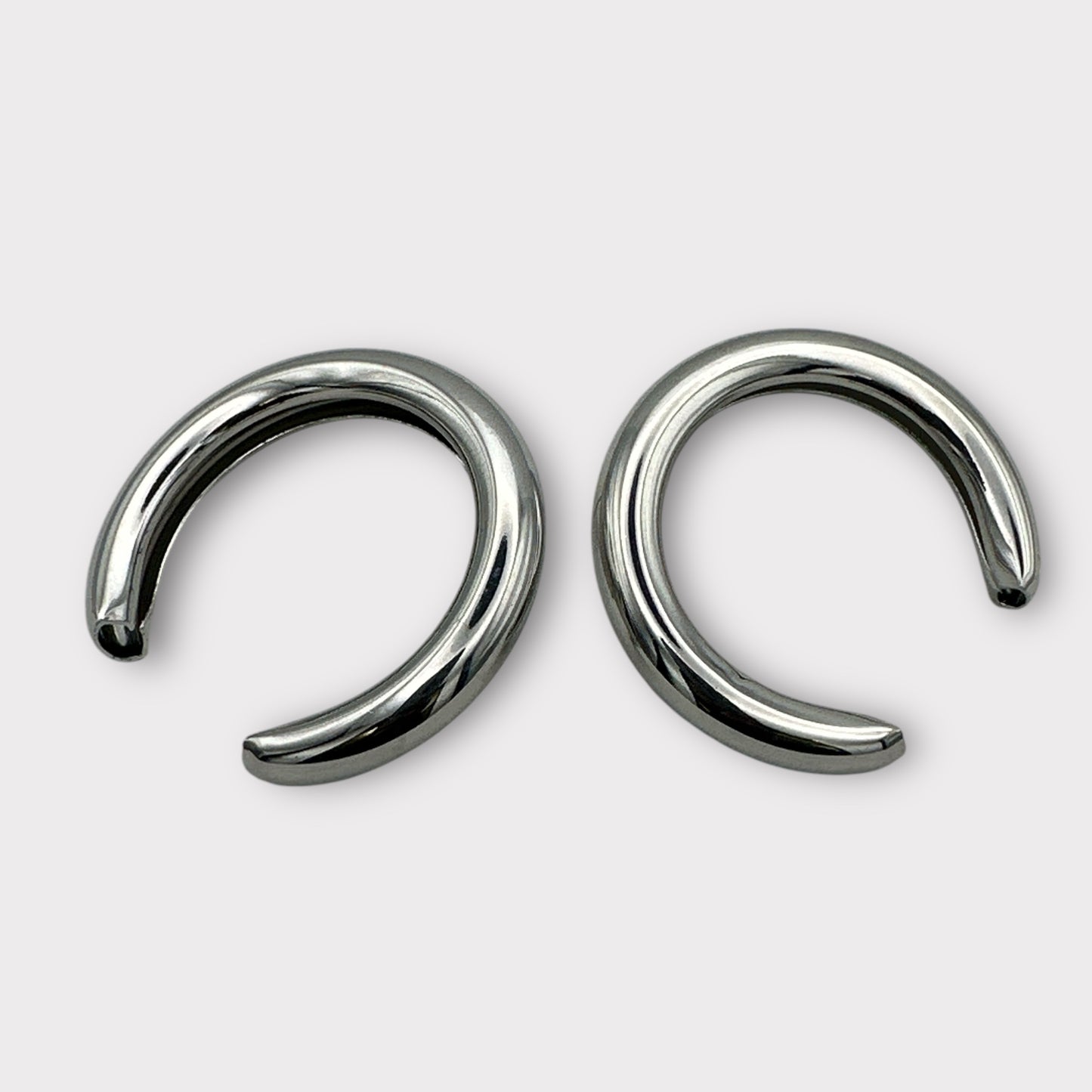 Chunky 5cm Open Hoop Earrings – Bold Sculptural Gold & Silver Statement Jewellery - Fatisha Boutique #