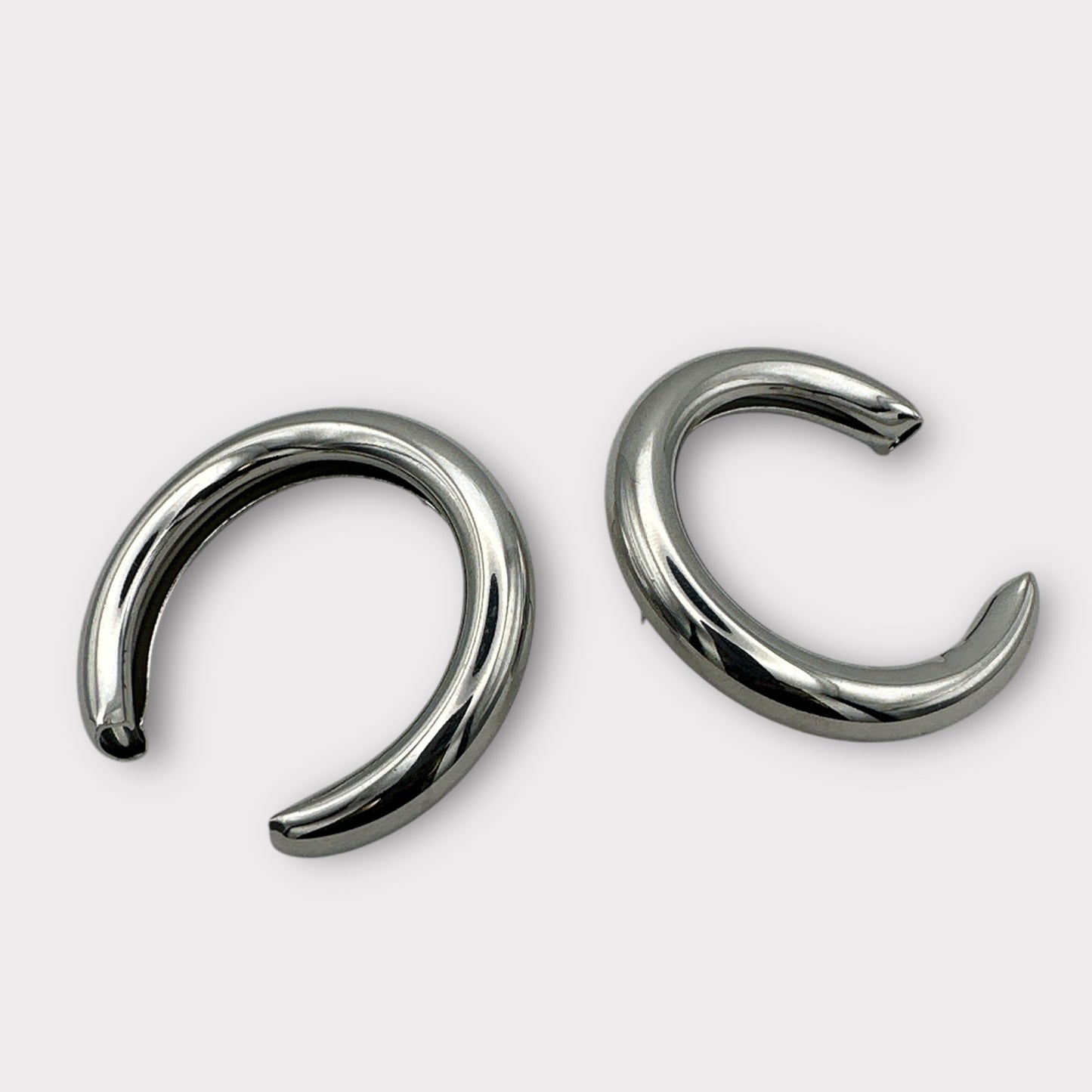 Chunky 5cm Open Hoop Earrings – Bold Sculptural Gold & Silver Statement Jewellery - Fatisha Boutique #