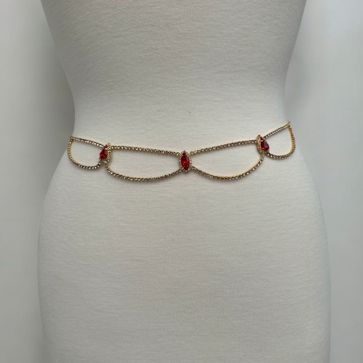 Elegant Rhinestone Belly Chain – Gold & Silver Waist Jewellery with Red Crystals - Fatisha Boutique #
