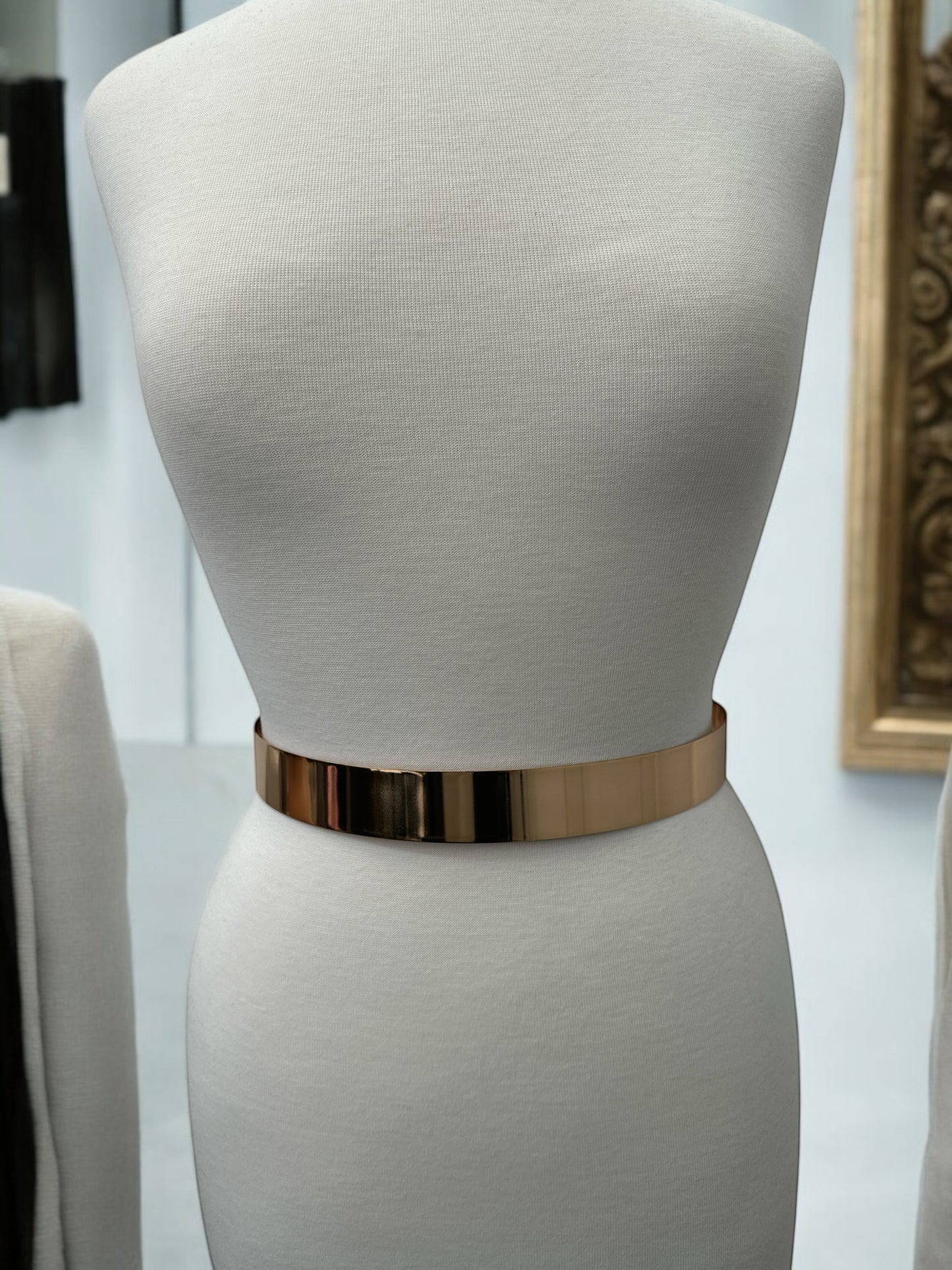 Elegant Glamorous Metal Sleek Sculpted Sophisticated Waist Belt – Gold & Silver in Two Adjustable Sizes