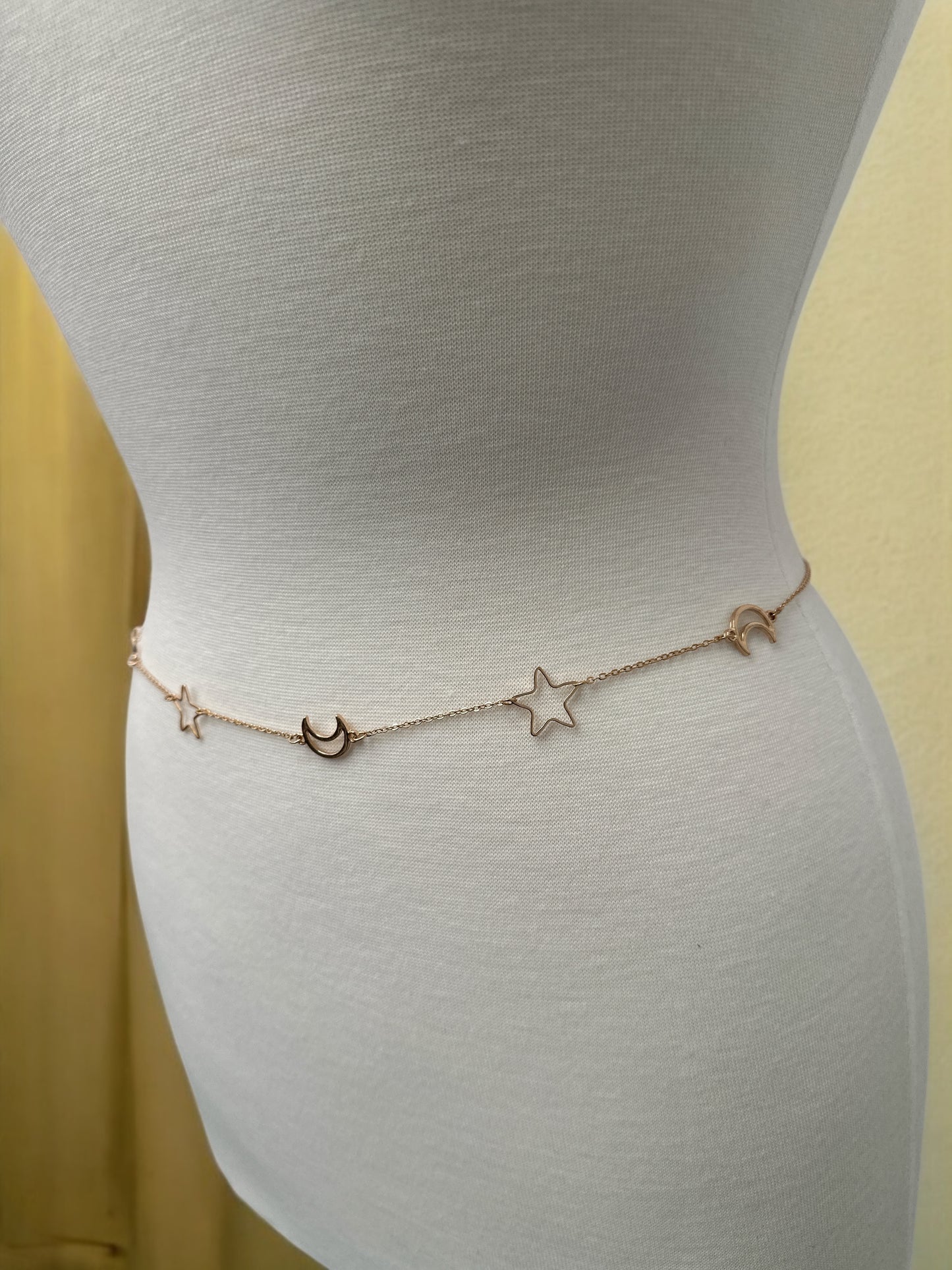 Moon and Stars Waist Chain – Gold Belly Body Jewellery for Festival & Summer Fashion UK