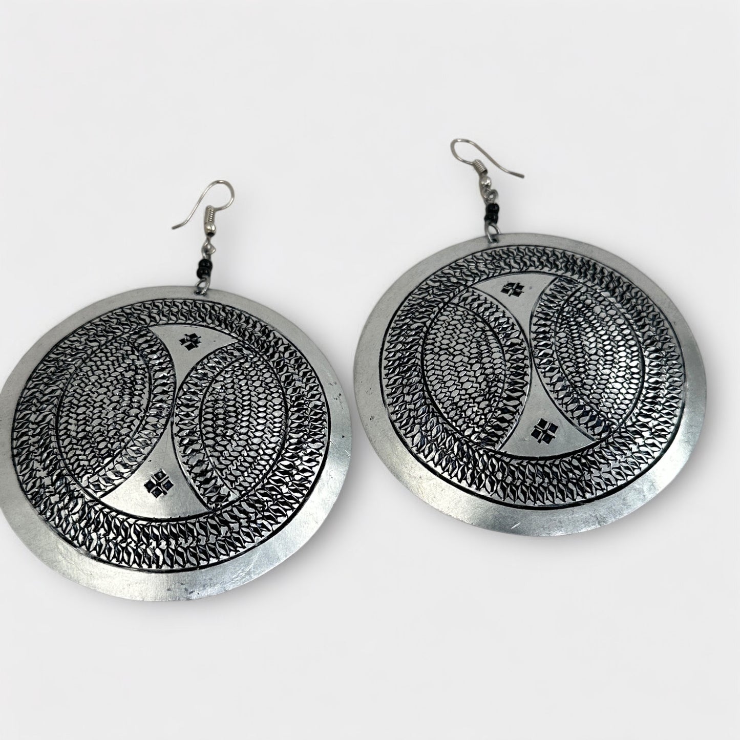 Engraved Silver Aluminium Round Earrings – Lightweight Afrocentric Dangle Jewellery UK - Fatisha Boutique #