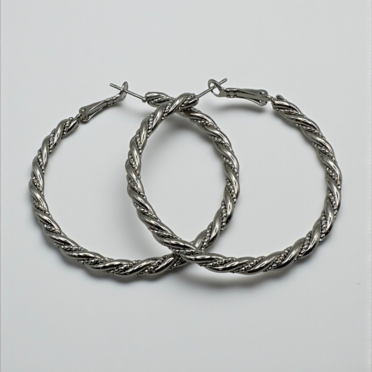 5CM Twisted Statement Hoop Earrings – Bold Rope Design Hoops in Gold & Silver - Fatisha Boutique #