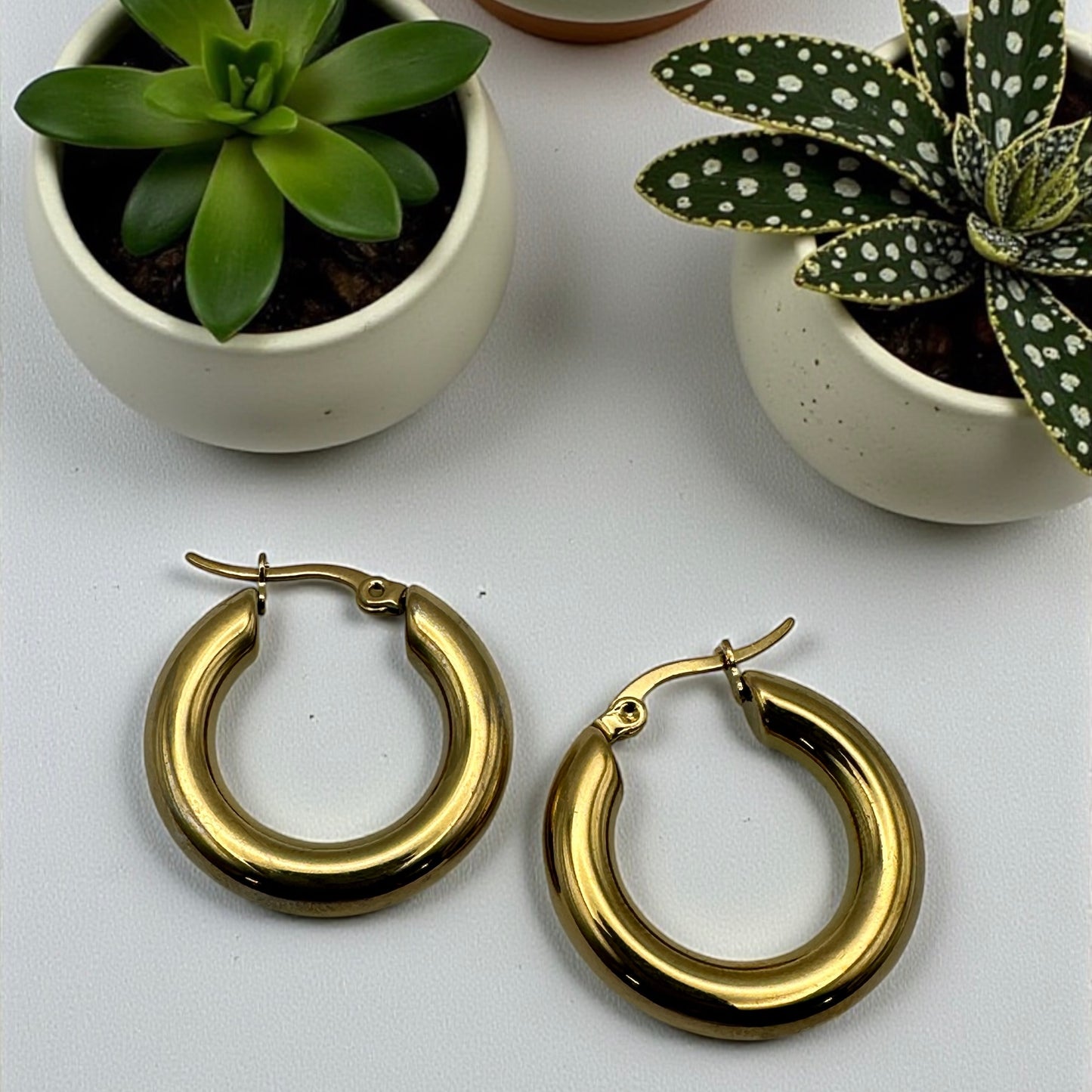 Stainless Steel Hoop Earrings – Minimalist Unisex Small Everyday Hoops in Gold & Silver - Fatisha Boutique #