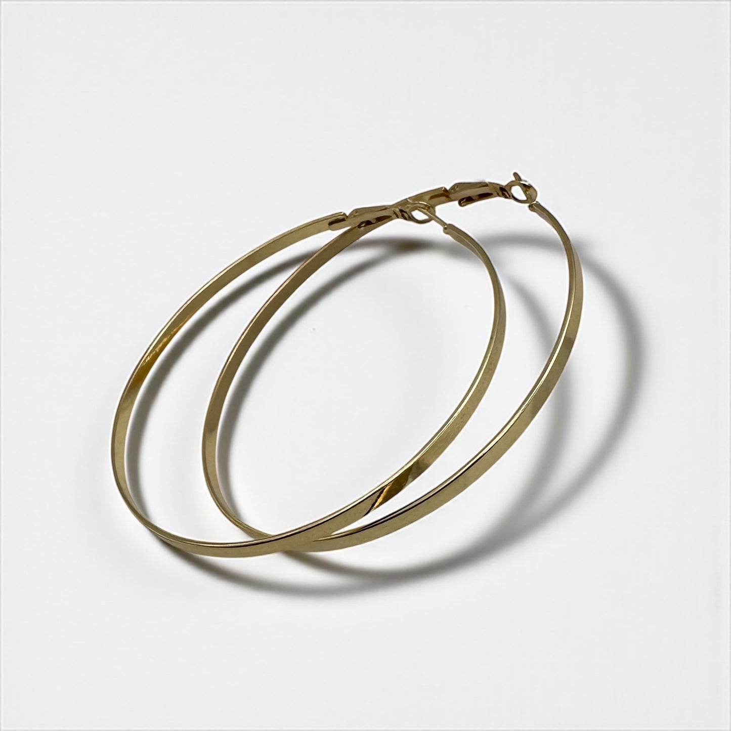 7cm Modern Minimalist Hoop Earrings – Lightweight Gold & Silver Statement Hoops - Fatisha Boutique #
