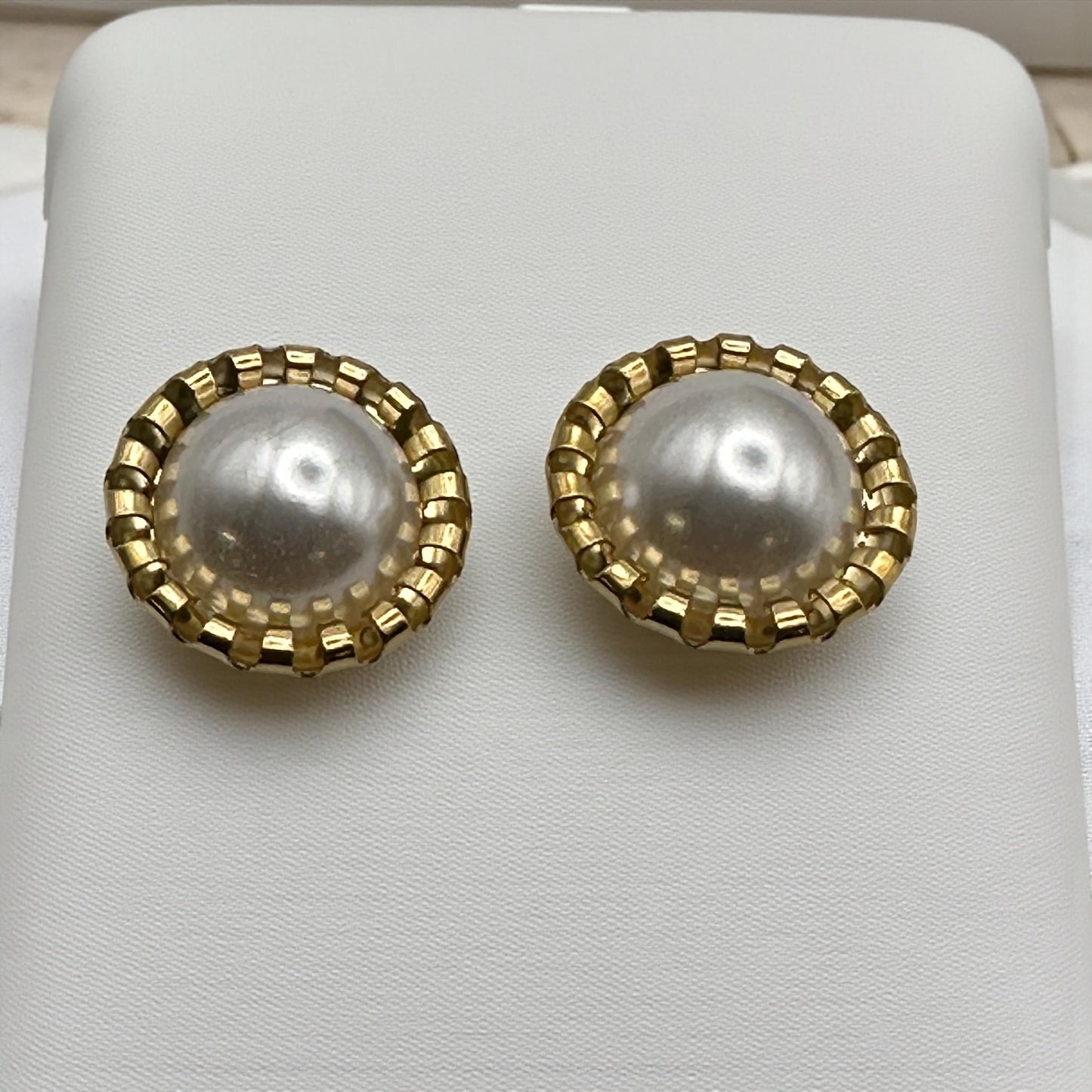 Elegant Pearl-Inspired Jewellery Set – Stainless Steel Necklace & Stud Earrings in Gold & Silver - Fatisha Boutique #