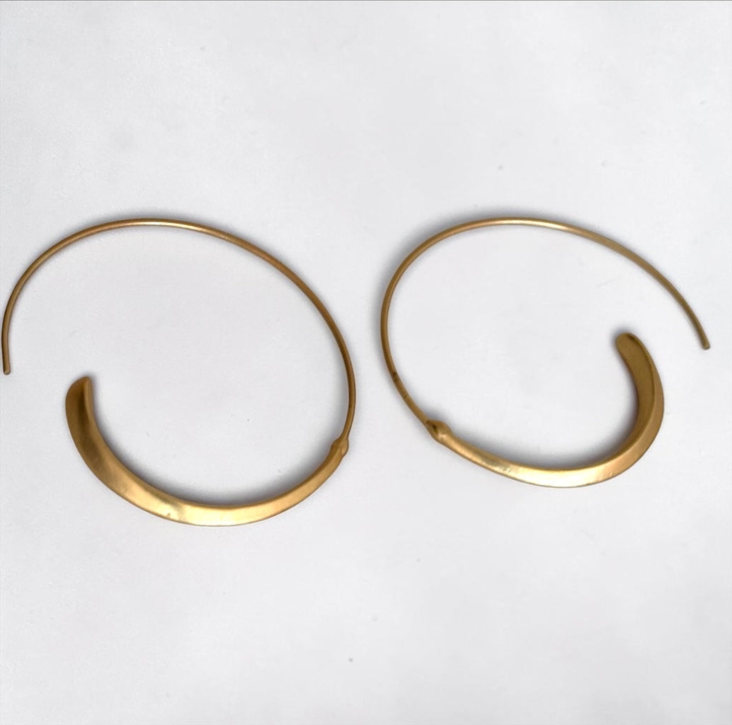 Minimalist Gold Hollow Hoop Earrings