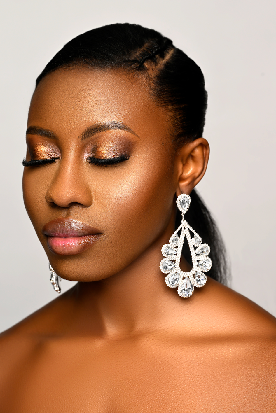 Bold Teardrop Rhinestone Chandelier Earrings – Statement Crystal Drops for Women