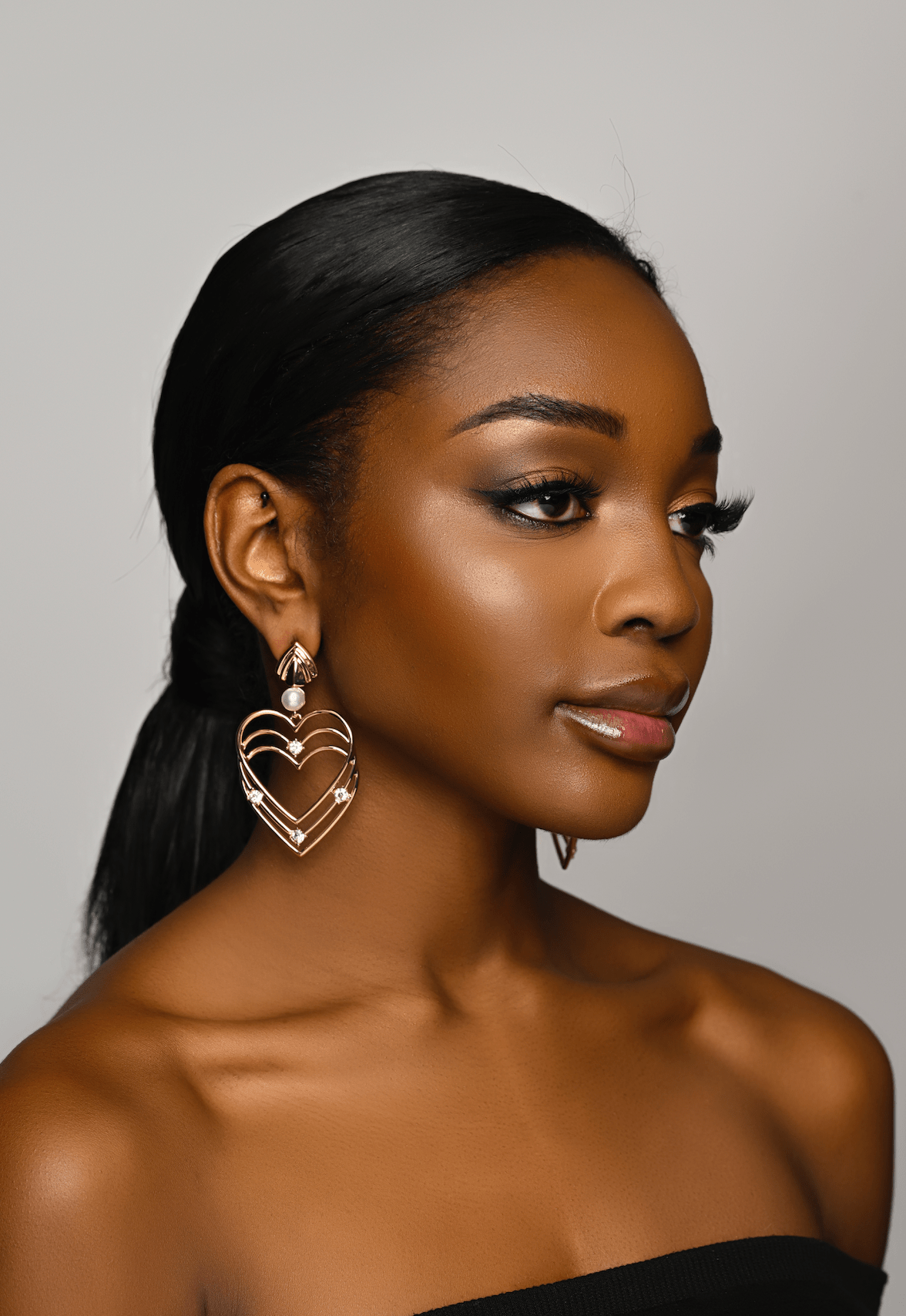 Beautiful Heart Shaped Rhinestone Pearl Dangle Earrings - Fatisha Boutique