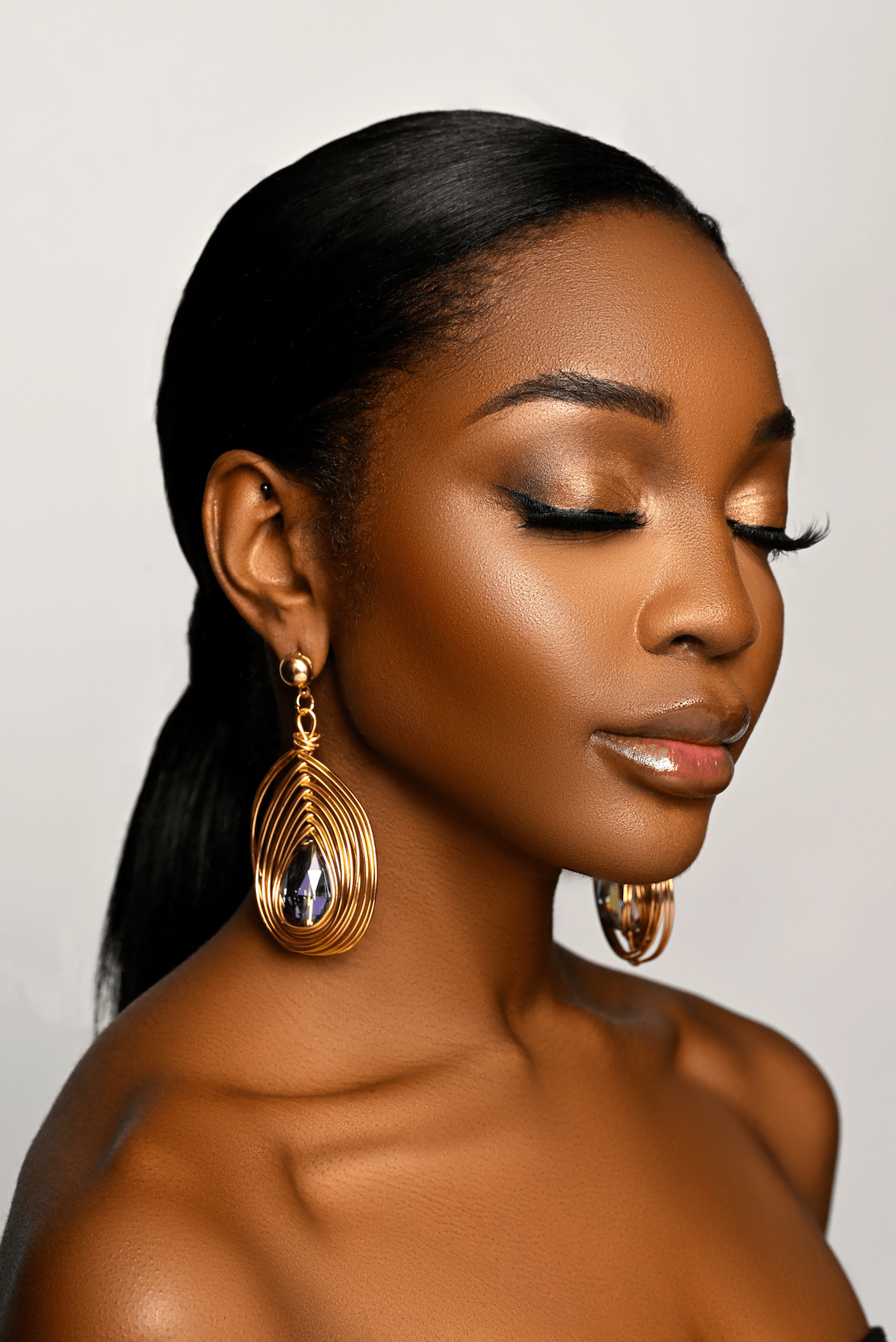 Bohemian Gold Metal Wire Wrapped Crystal Statement Dangle Earrings - Fatisha Boutique