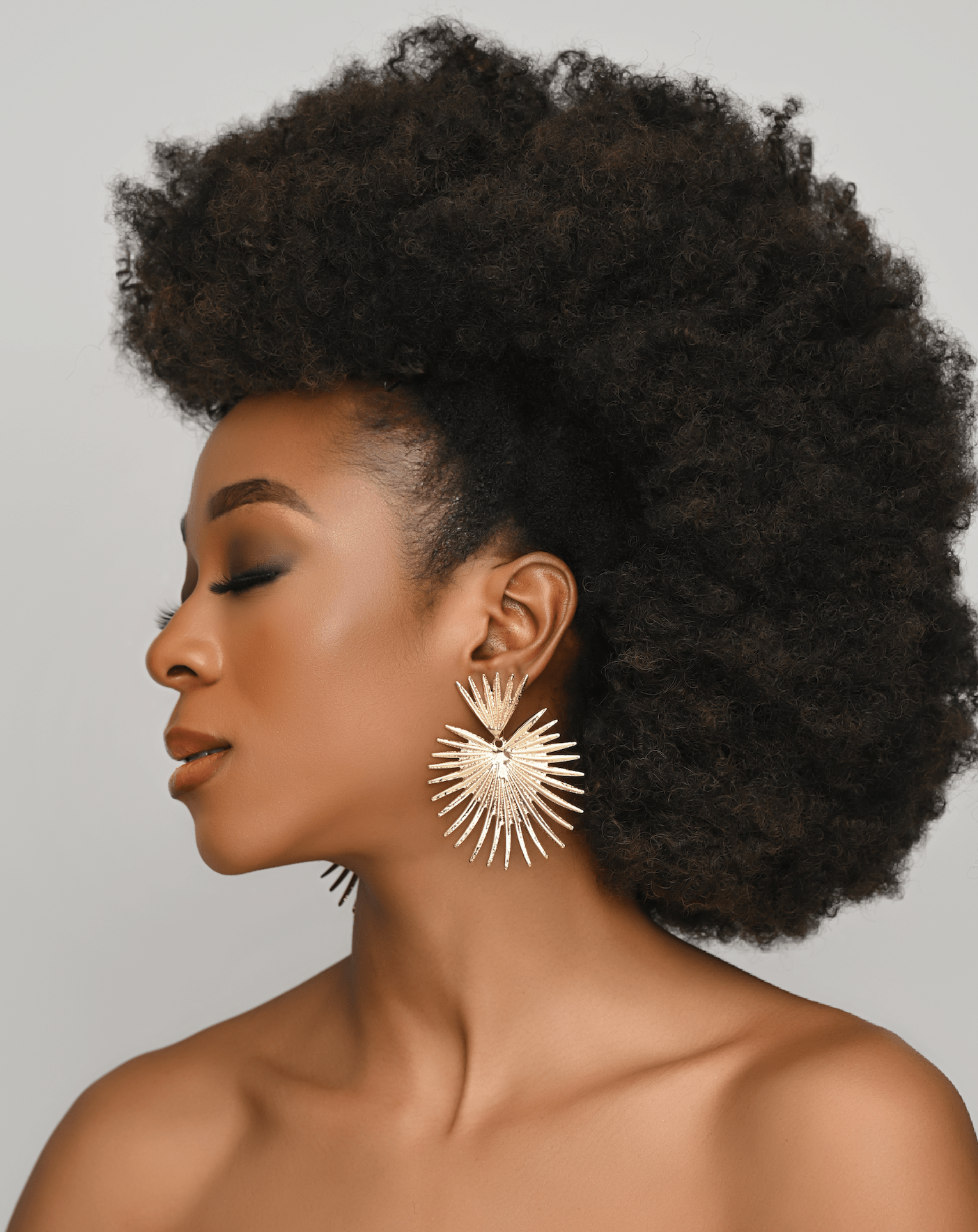 Boho Retro Hallow Leaf Studded Dangle Earrings - Fatisha Boutique