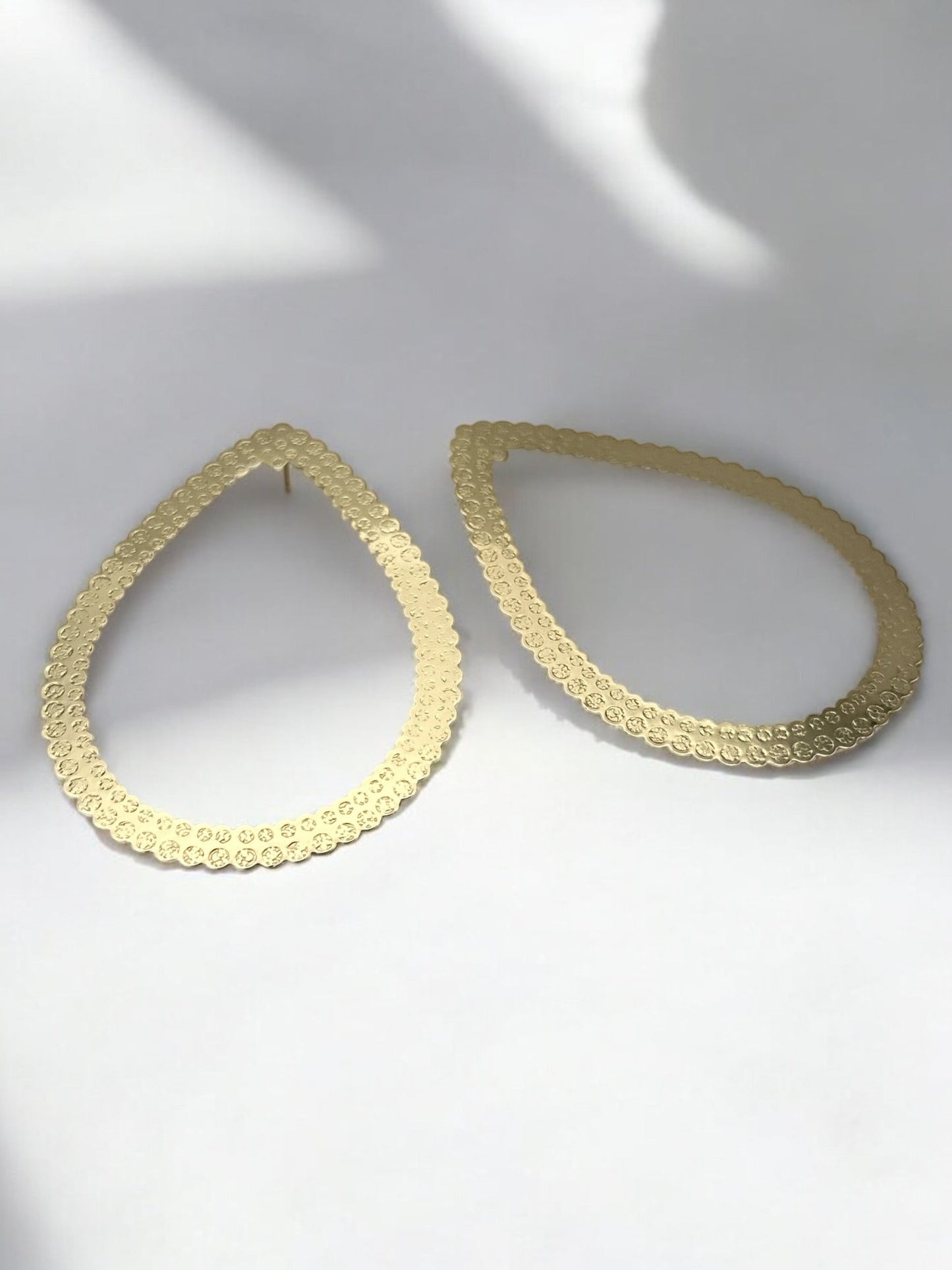 Bold & Elegant Lightweight Teardrop Statement Drop Earrings - Fatisha Boutique