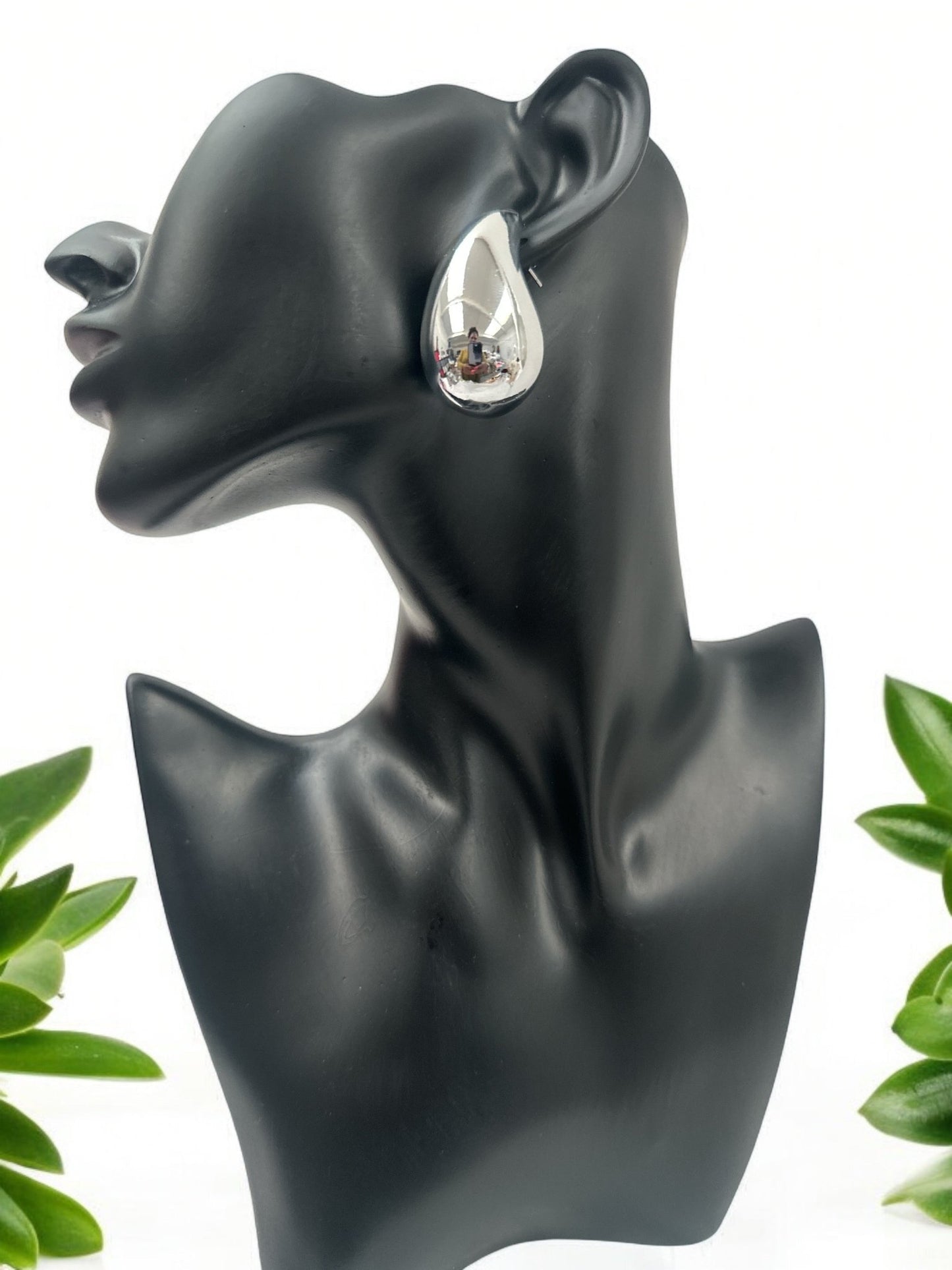 Bold Modern Teardrop Statement Stud Earrings - Fatisha Boutique