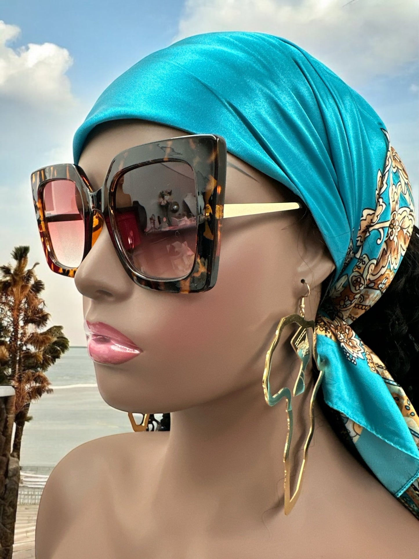 Bold UV400 Gradient Square Sunglasses – Women’s Retro Chic Eyewear - Fatisha Boutique