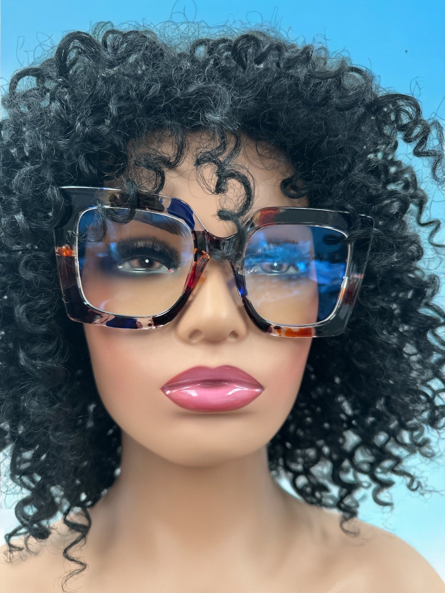 Bold UV400 Gradient Square Sunglasses – Women’s Retro Chic Eyewear - Fatisha Boutique