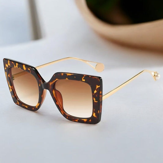 Bold UV400 Gradient Square Sunglasses – Women’s Retro Chic Eyewear - Fatisha Boutique