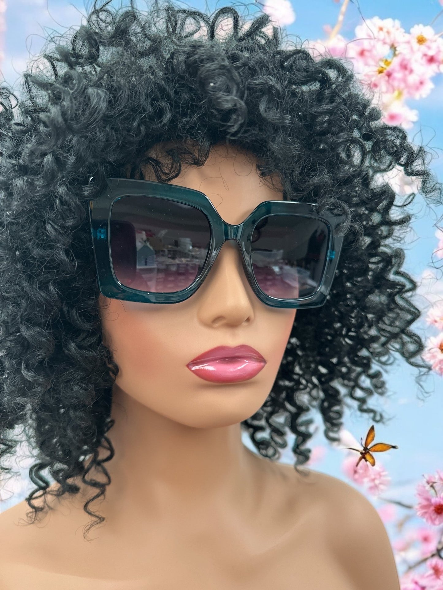 Bold UV400 Gradient Square Sunglasses – Women’s Retro Chic Eyewear - Fatisha Boutique