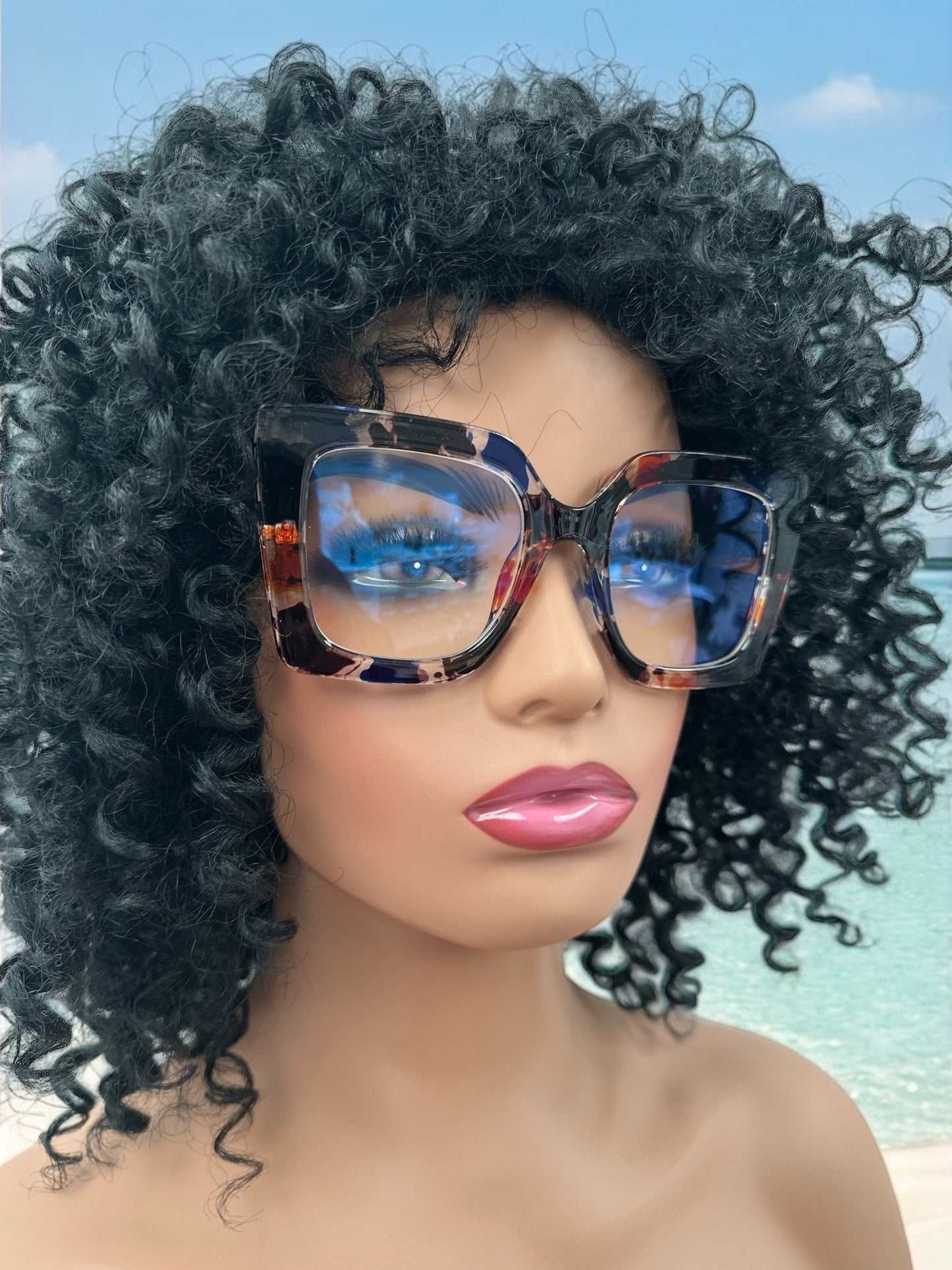 Bold UV400 Gradient Square Sunglasses – Women’s Retro Chic Eyewear - Fatisha Boutique
