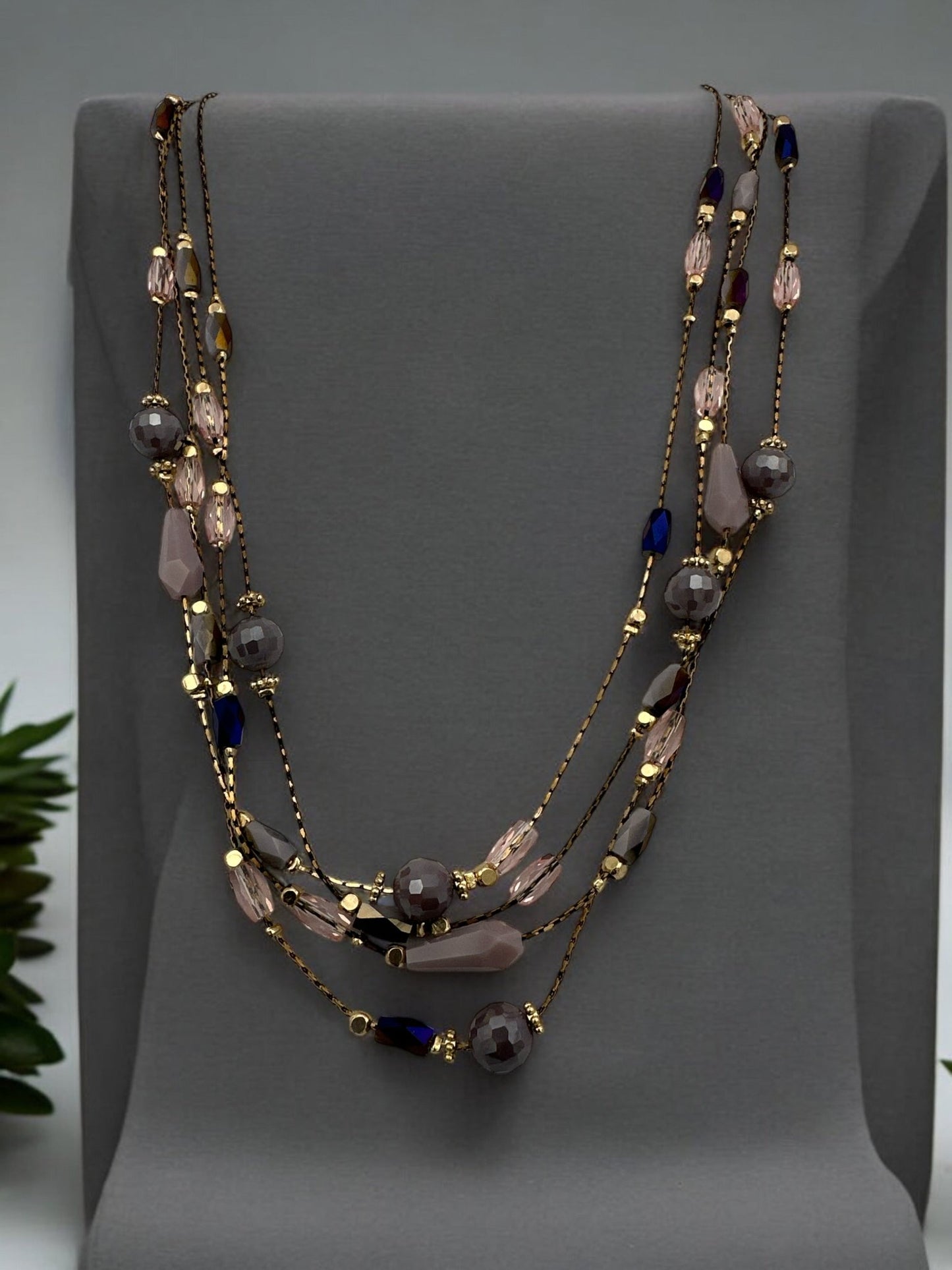 Elegant Bohemian Multilayer Beaded Necklace with Gold Accents - Fatisha Boutique