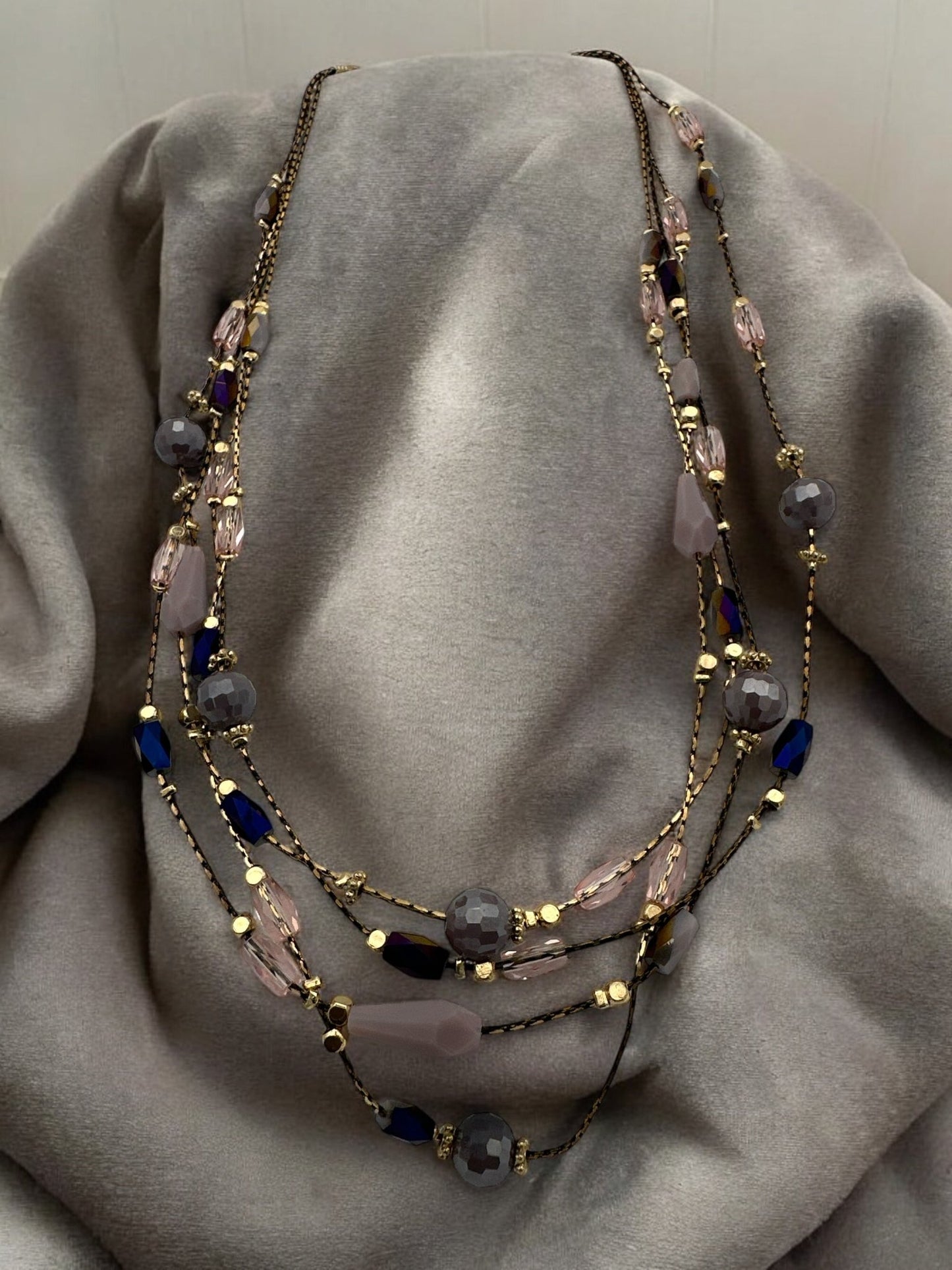 Elegant Bohemian Multilayer Beaded Necklace with Gold Accents - Fatisha Boutique