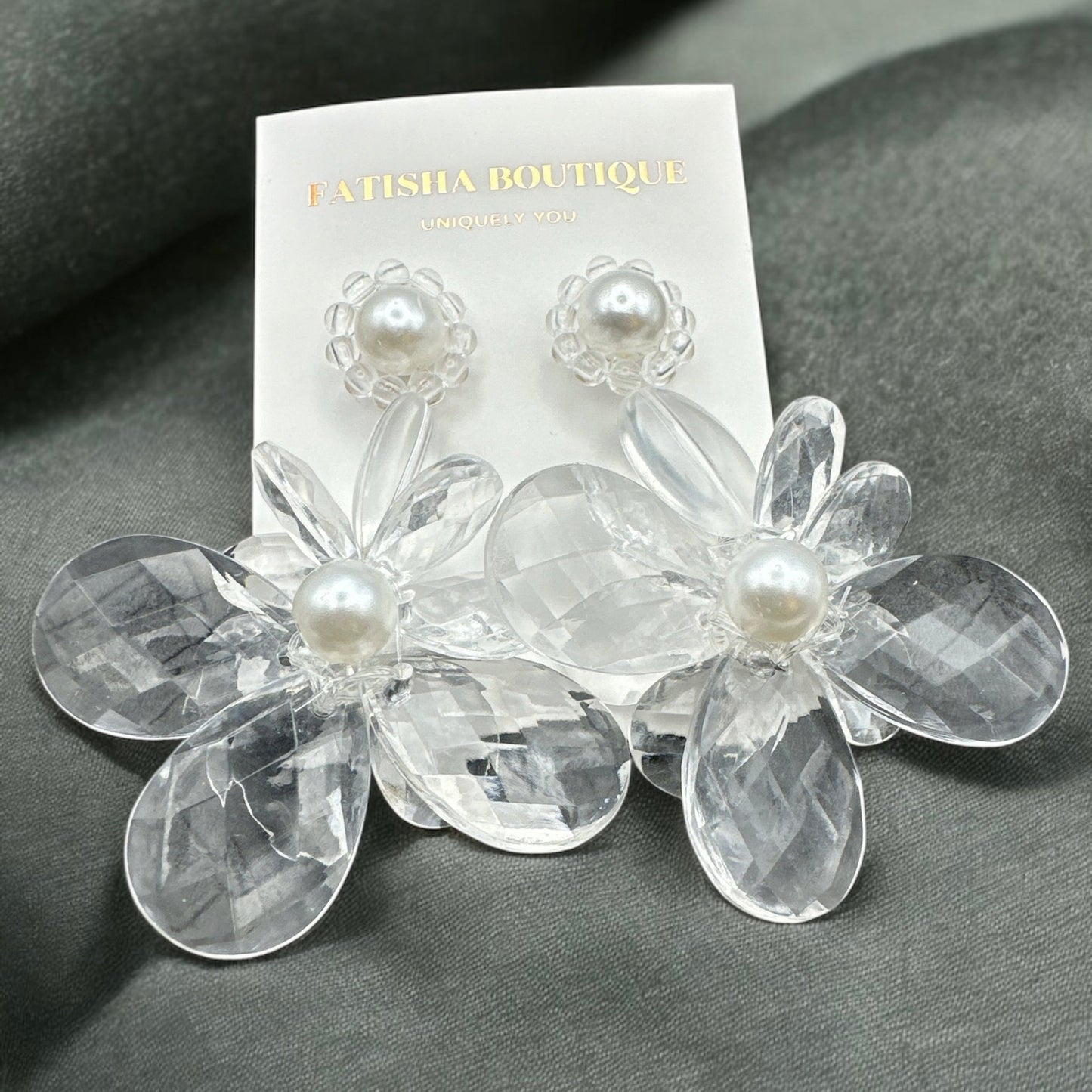 Elegant Clear Acrylic Flower Dangle Earrings – Lightweight Pearl Stud Statement Jewellery for Women - Fatisha Boutique