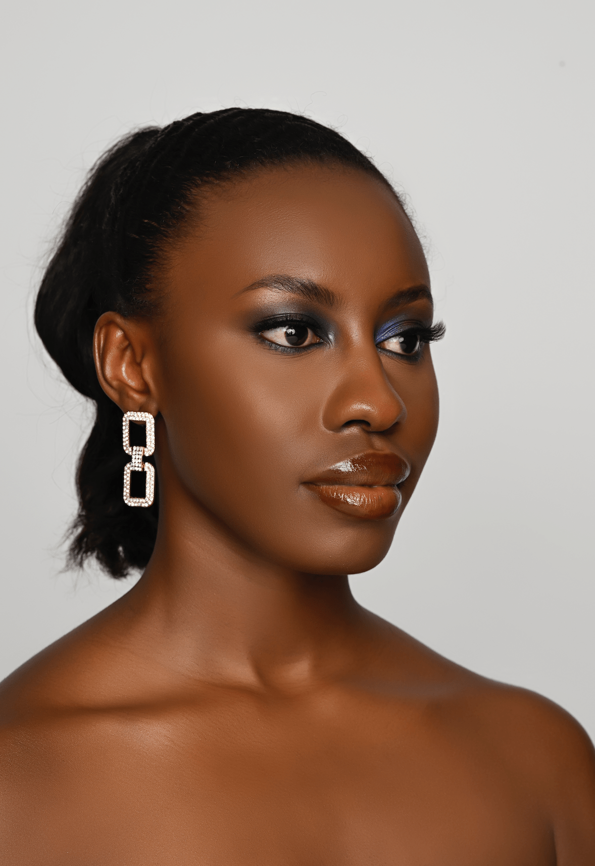 Elegant Diamante Rhinestone Stud Earrings - Fatisha Boutique