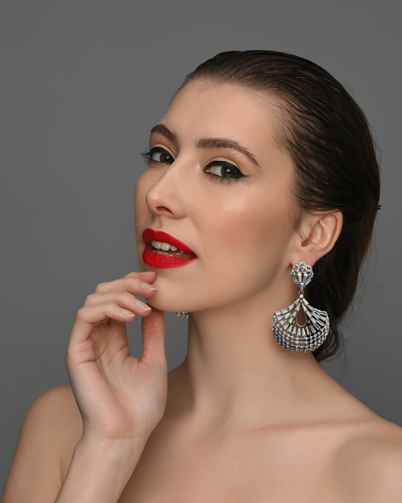 Elegant Diamante Rhinestone Teardrop Dangle Earrings - Fatisha Boutique