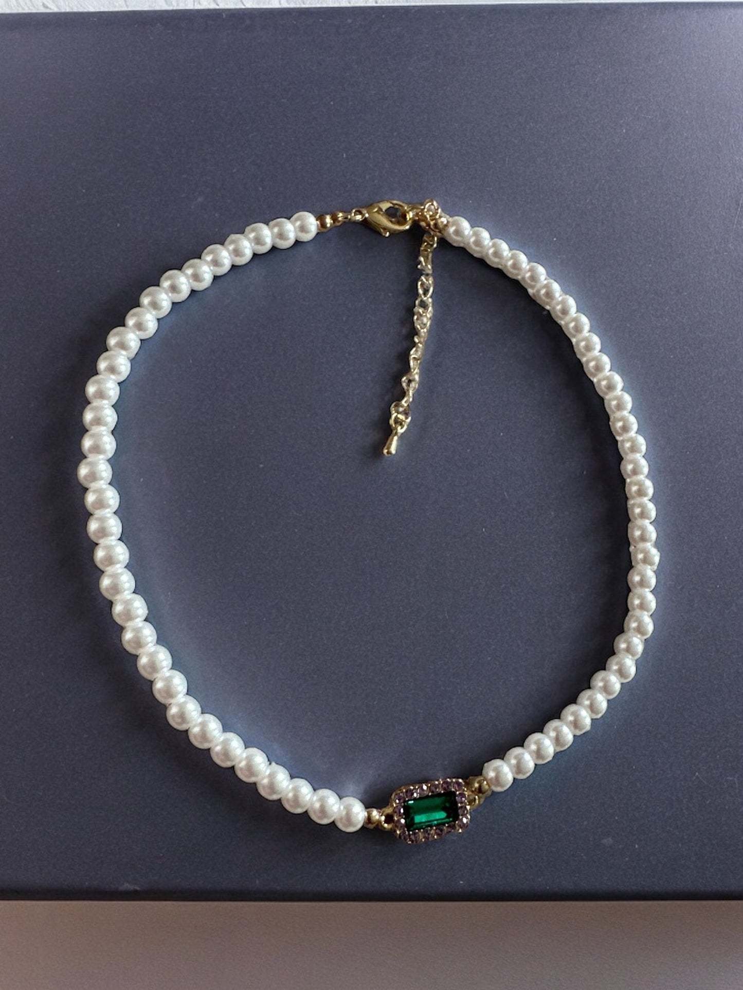 Elegant Faux Pearl Green Rhinestone Choker Necklace - Fatisha Boutique