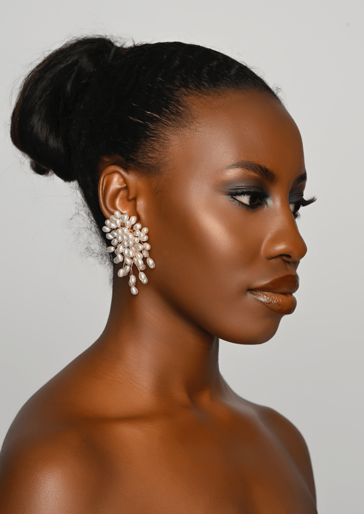 Elegant Faux Pearl Stud Earrings - Fatisha Boutique