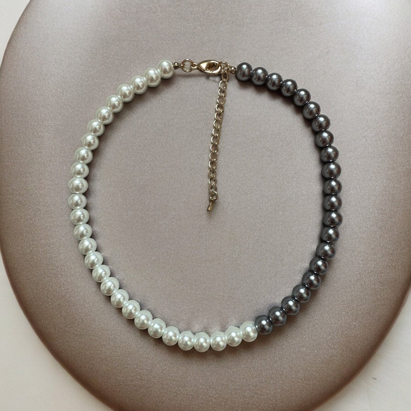 Elegant Faux Pearl Two Tones Choker Necklace - Fatisha Boutique