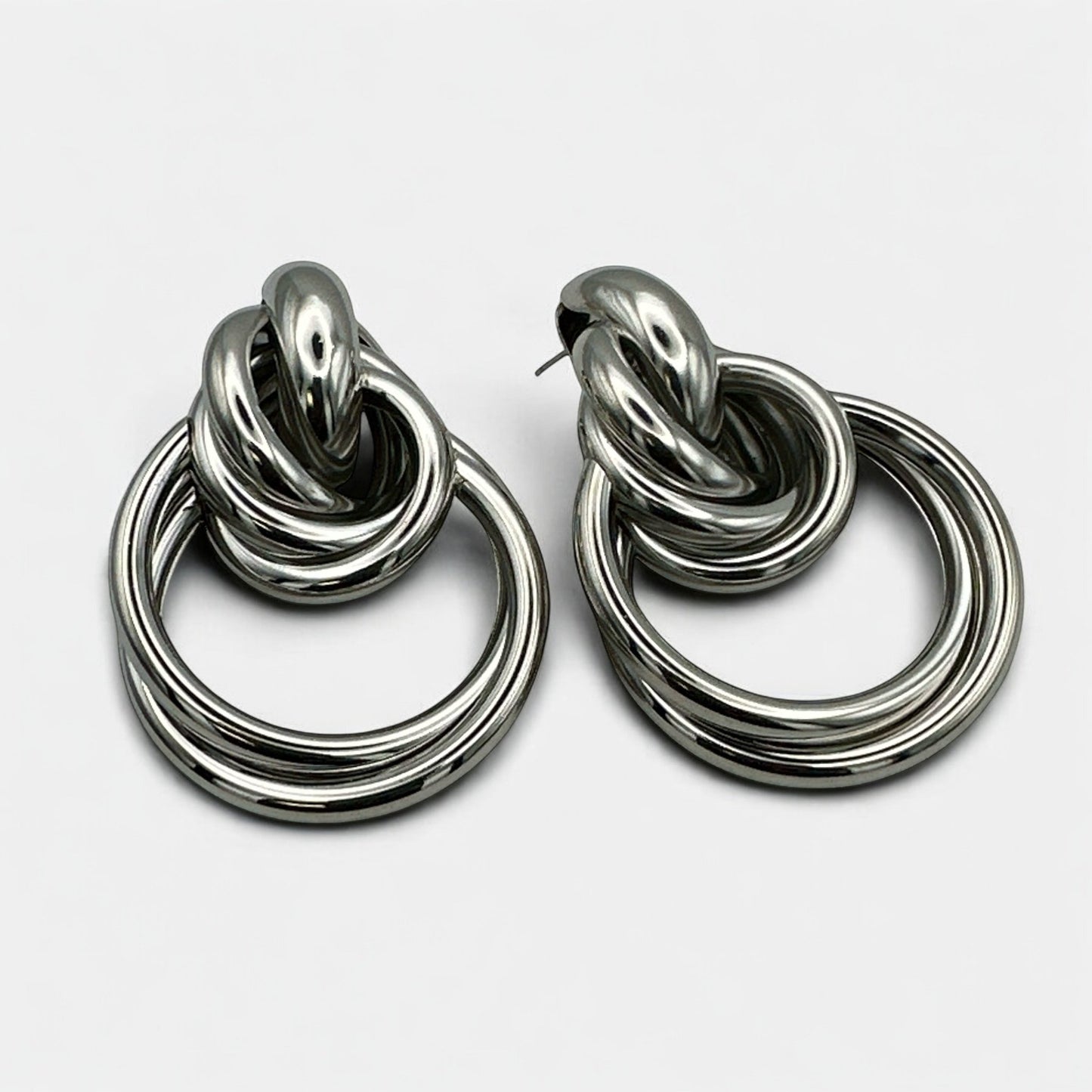 Elegant Linked Hoop Earrings – Bold Modern Statement in Gold or Silver - Fatisha Boutique