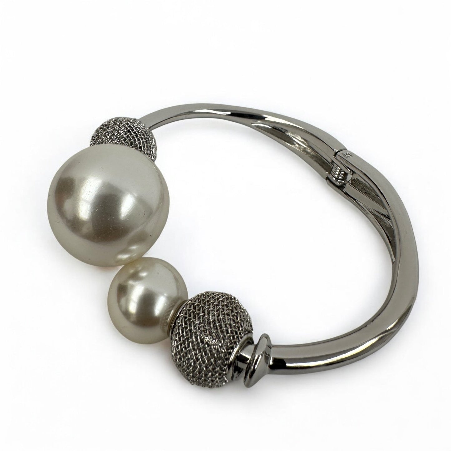 Elegant Pearl & Mesh Bead Bangle Bracelet - Fatisha Boutique