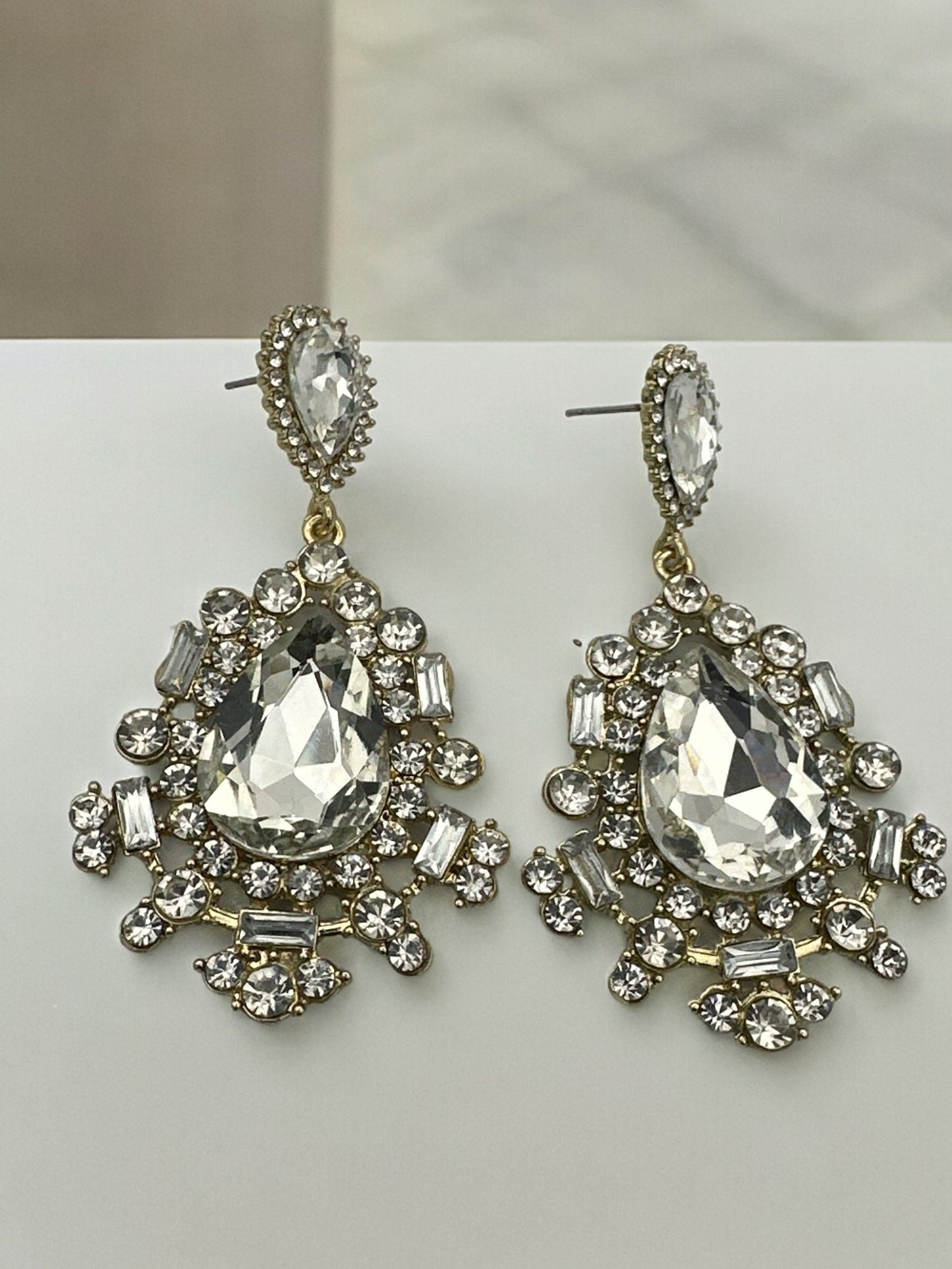 Elegant Rhinestone Teardrop Dangle Earrings - Fatisha Boutique