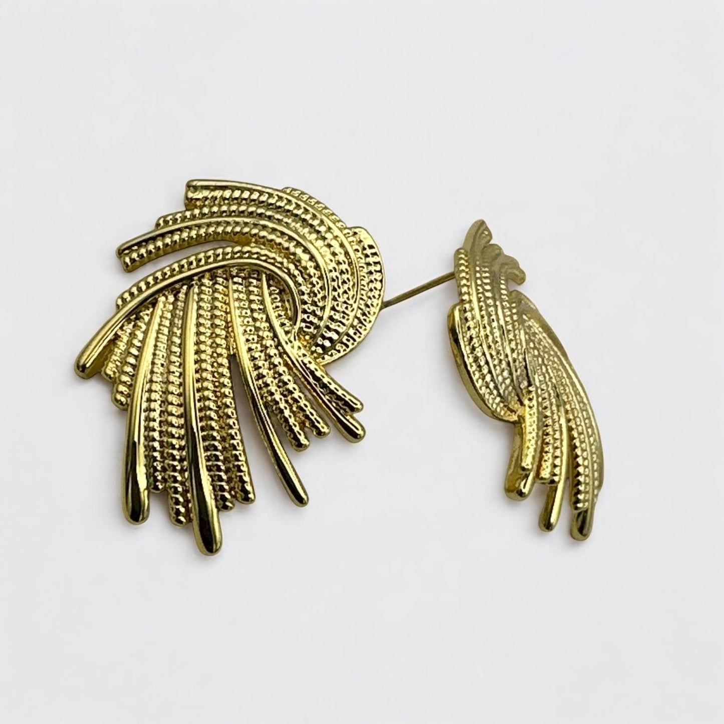 Elegant Twisted Gold Plated Stud Earrings | 2cm & 3cm Options - Fatisha Boutique
