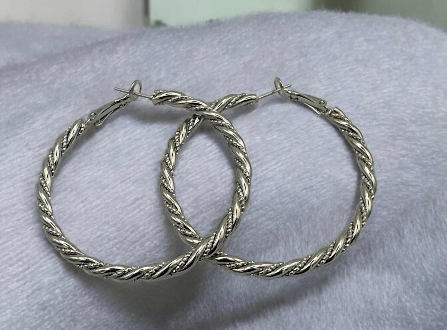 Gold - Tone Twisted 5CM Statement Hoop Earrings – Bold Rope Design Hoops for Women - Fatisha Boutique