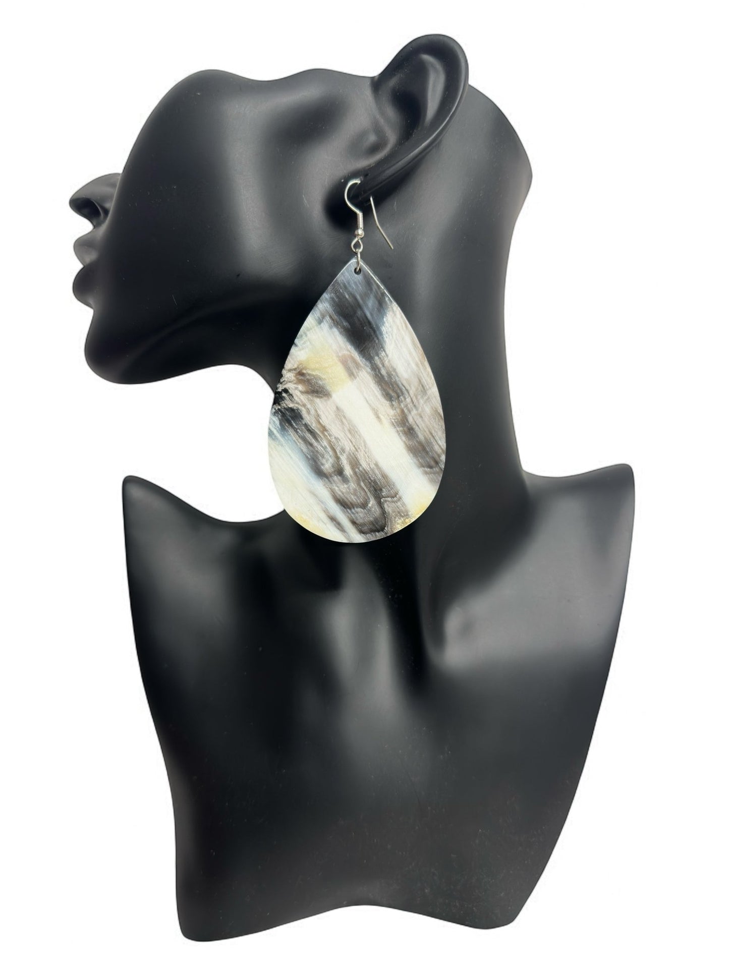 Handmade Buffalo Horn Ethnic Dangle Earrings - Fatisha Boutique