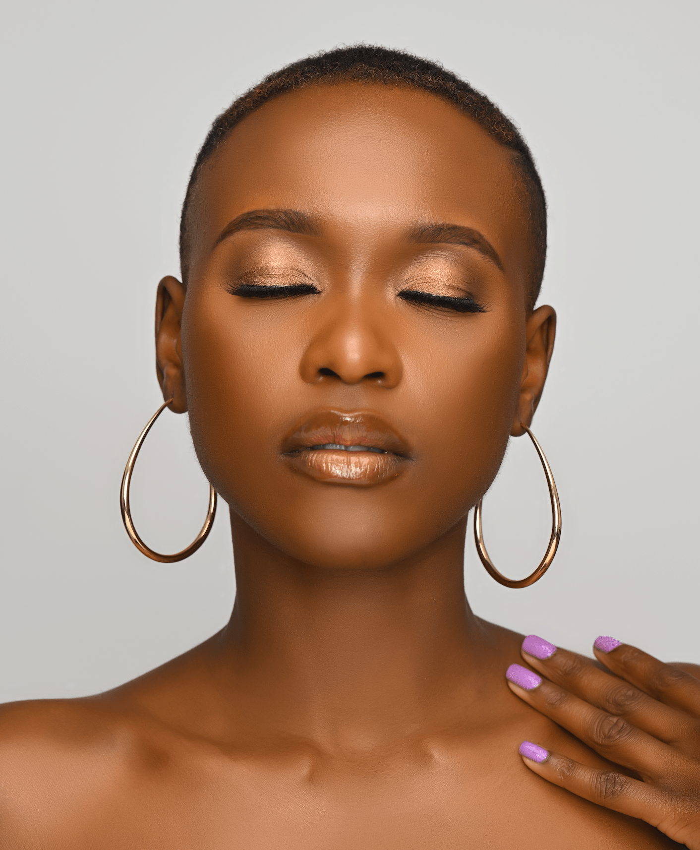 Lightweight Large Statement Oval Hoop Earrings - Fatisha Boutique