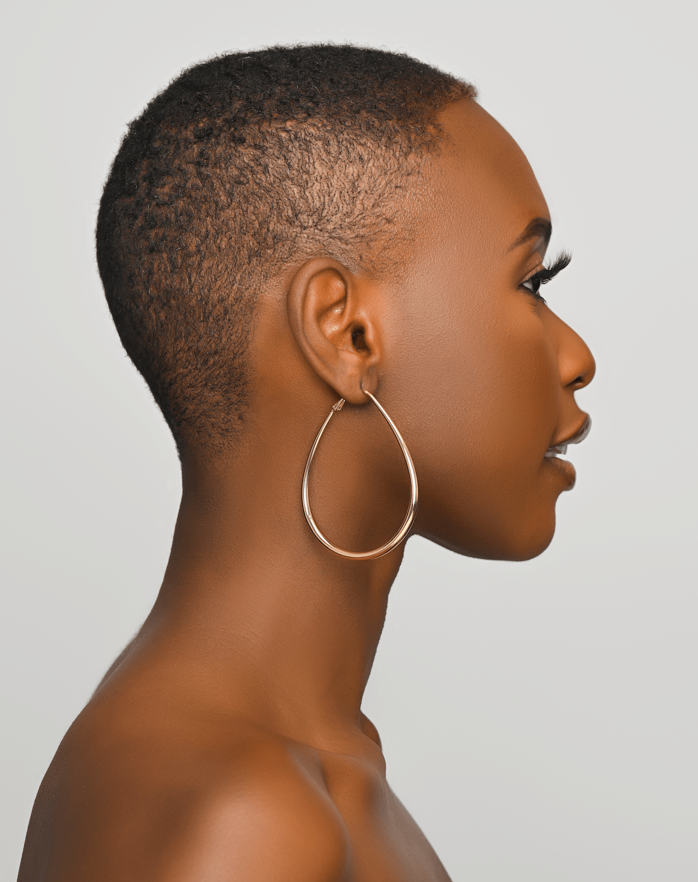 Lightweight Large Statement Oval Hoop Earrings - Fatisha Boutique