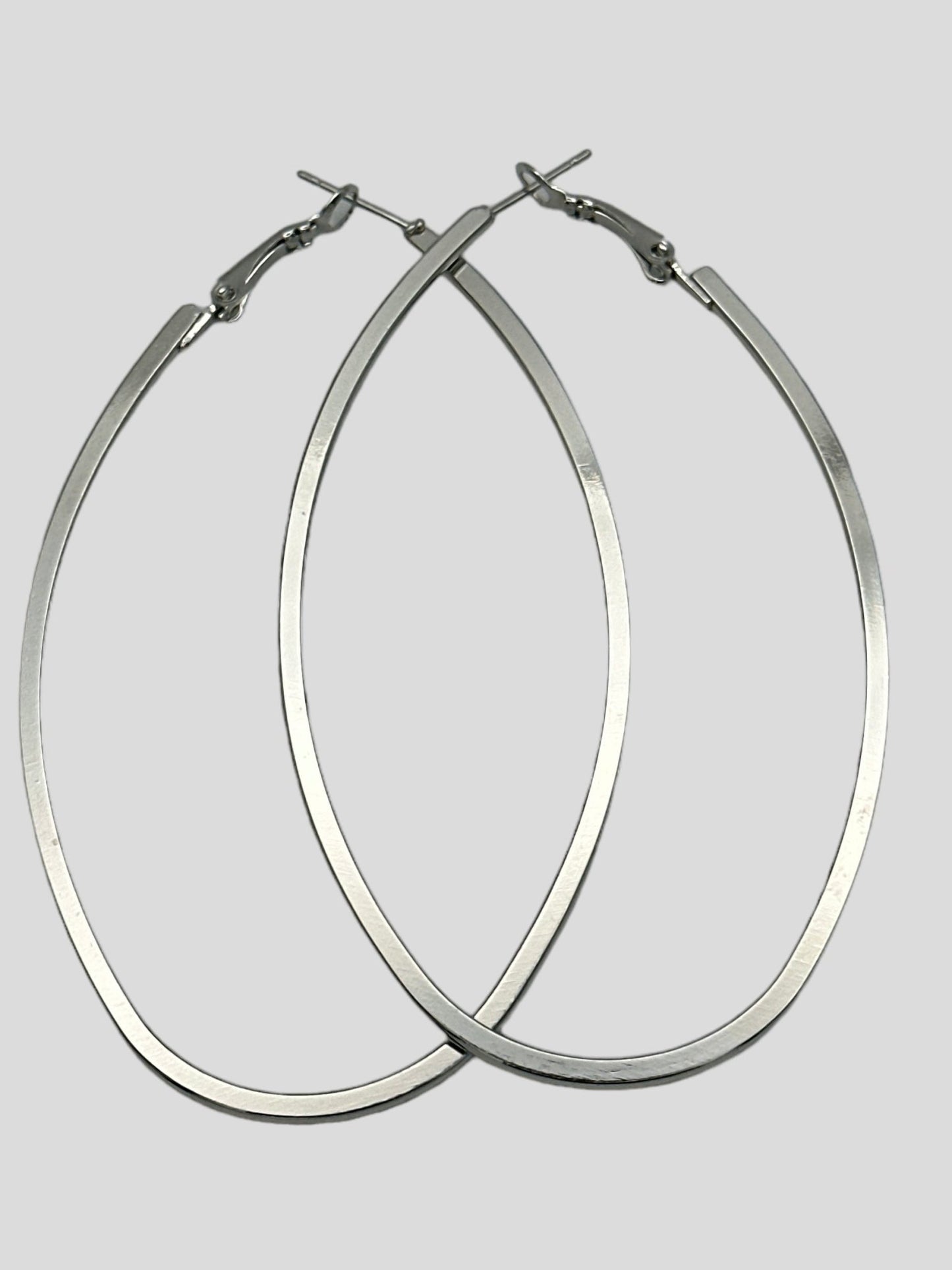 Lightweight Oval Statement Hoop Earrings - Fatisha Boutique