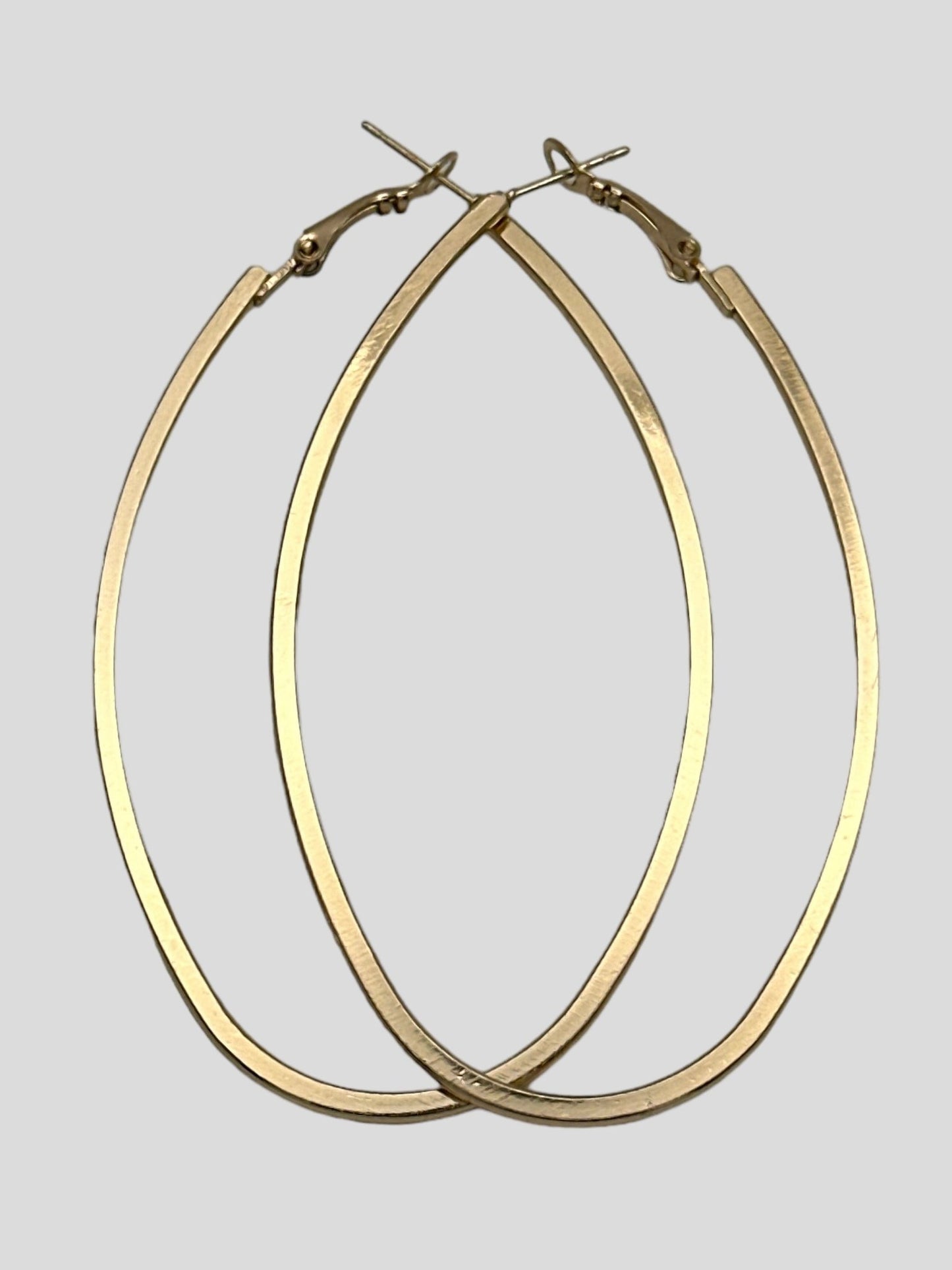 Lightweight Oval Statement Hoop Earrings - Fatisha Boutique